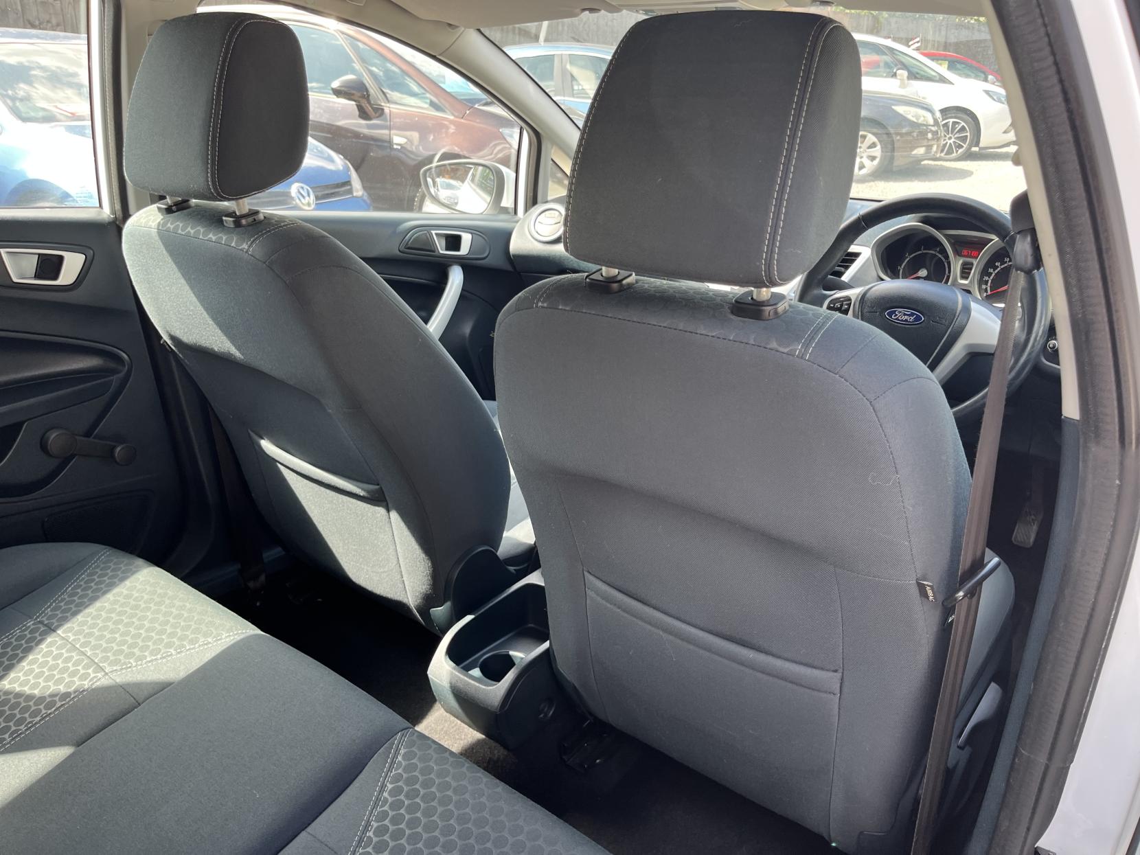 2012 00 FORD FIESTA