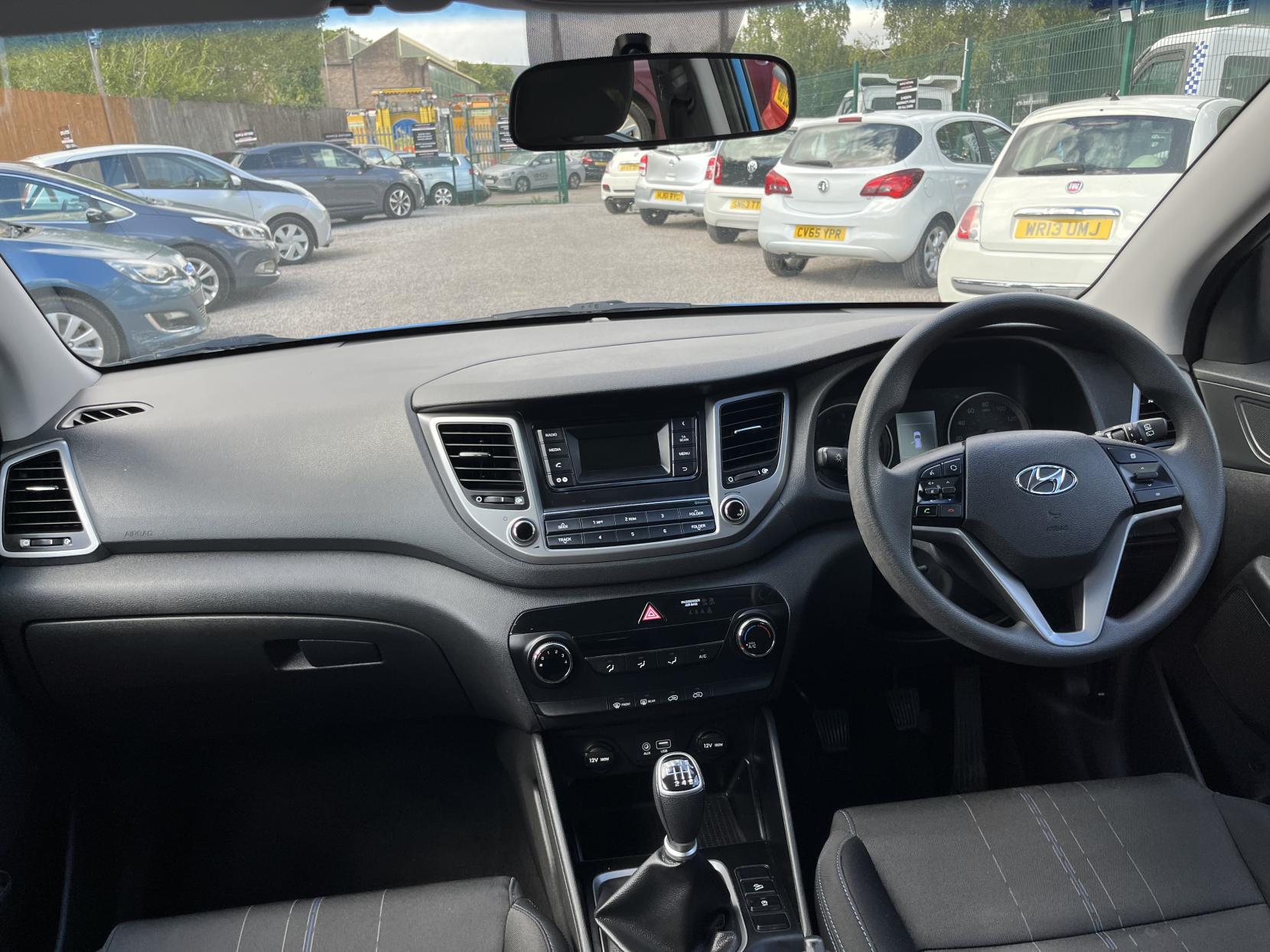 2017 00 HYUNDAI TUCSON