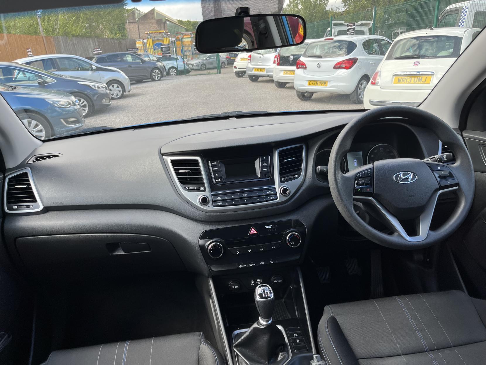 2017 00 HYUNDAI TUCSON