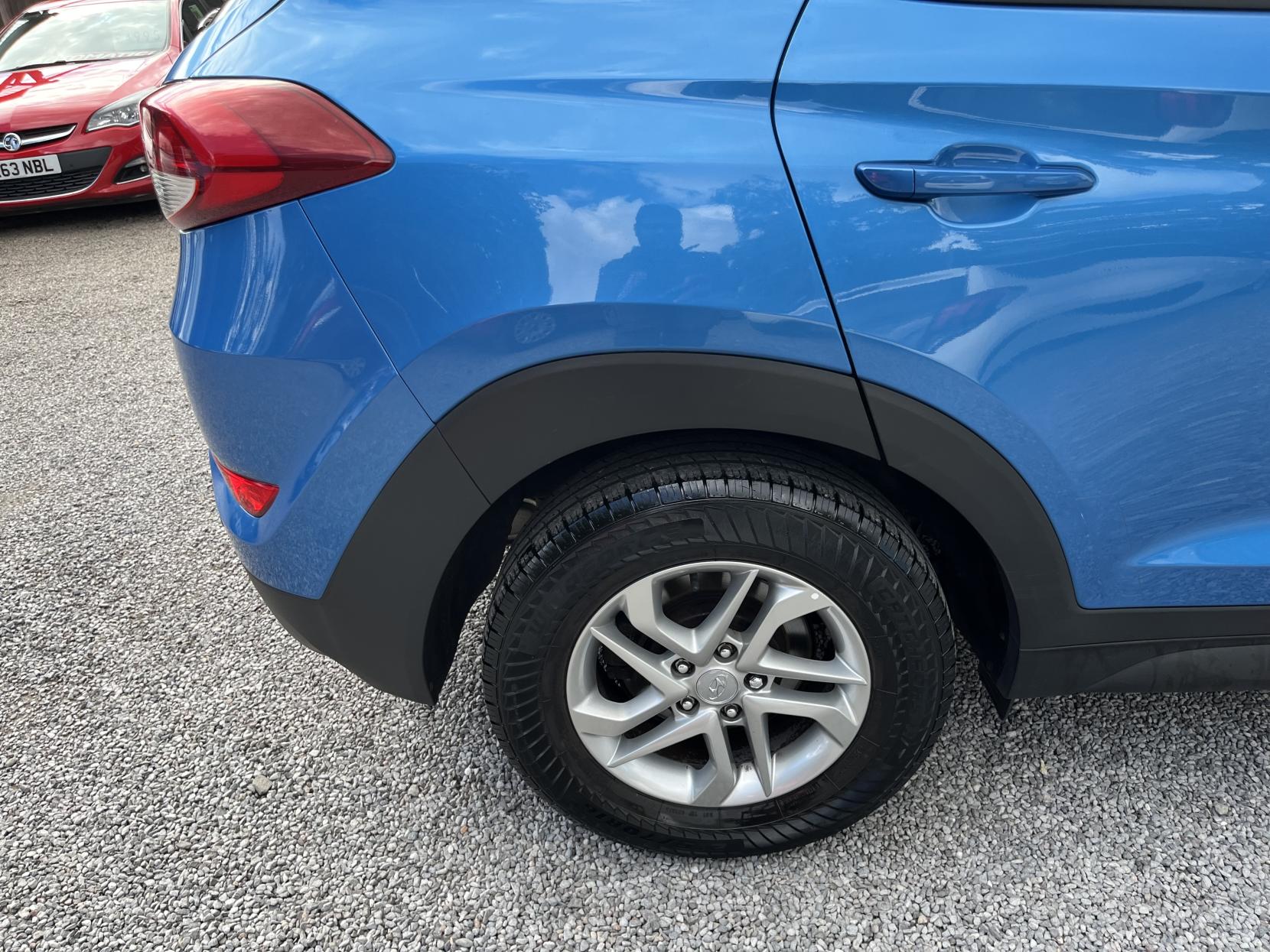 2017 00 HYUNDAI TUCSON