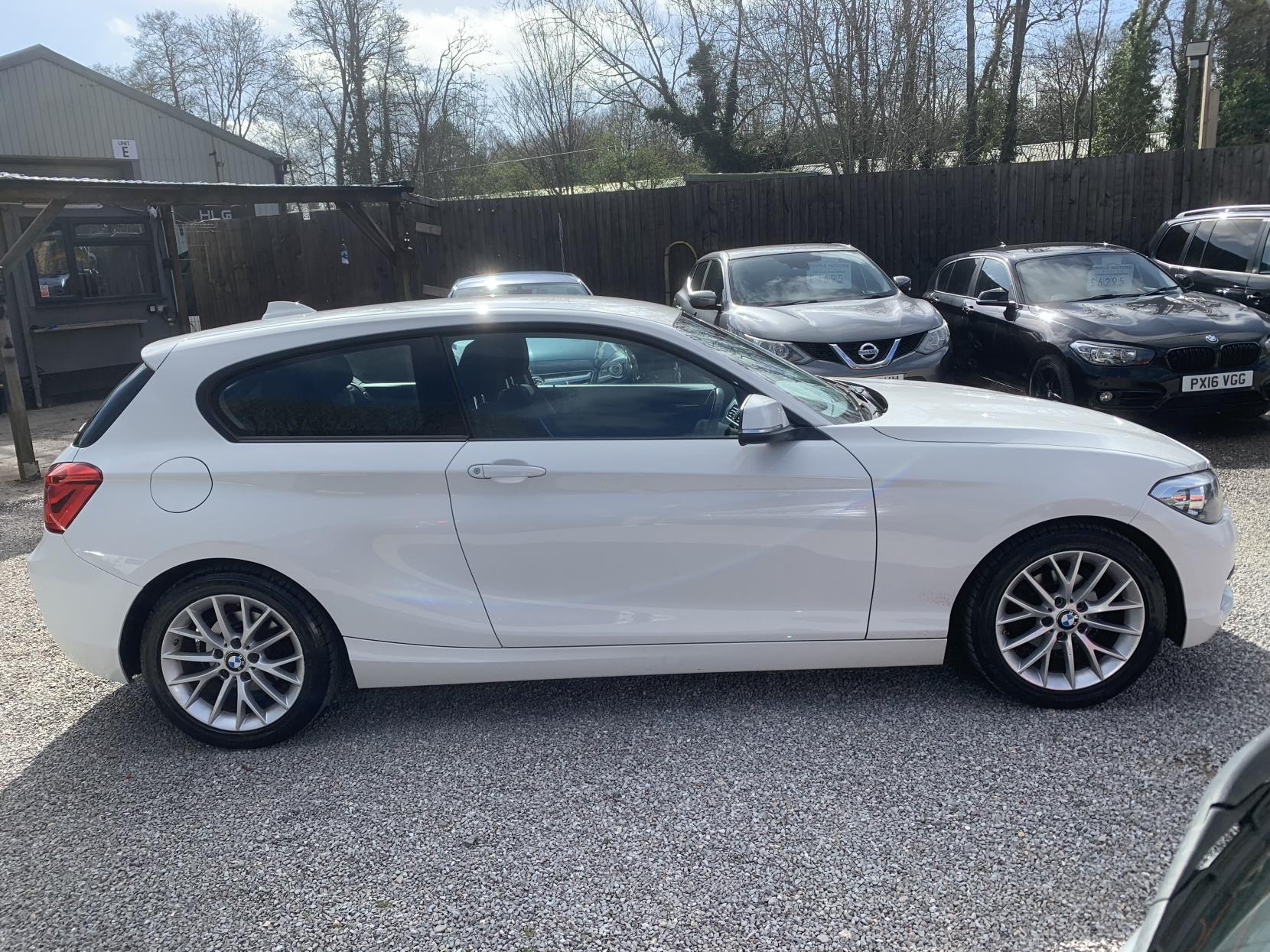 BMW 1 Series 1.5 116d SE Hatchback 3dr Diesel Manual Euro 6 (s/s) (116 ps)