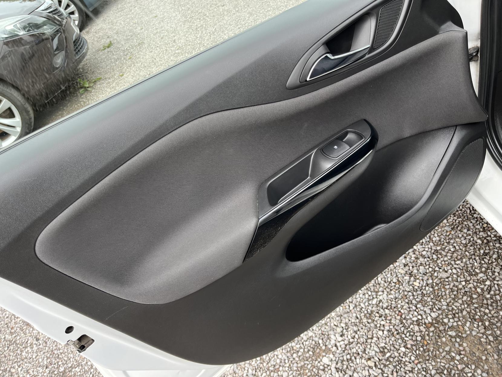 2018 00 VAUXHALL CORSA