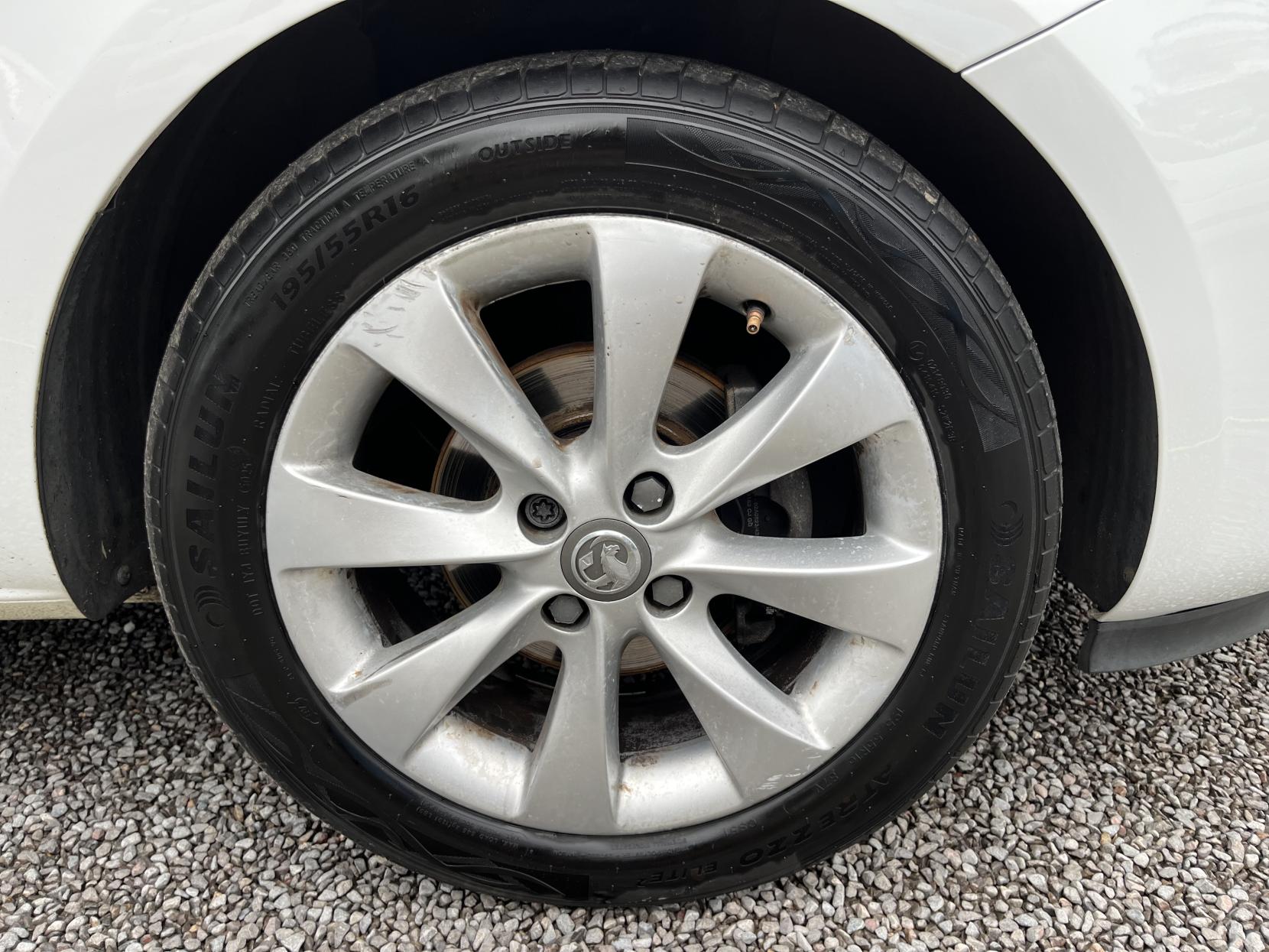 2018 00 VAUXHALL CORSA