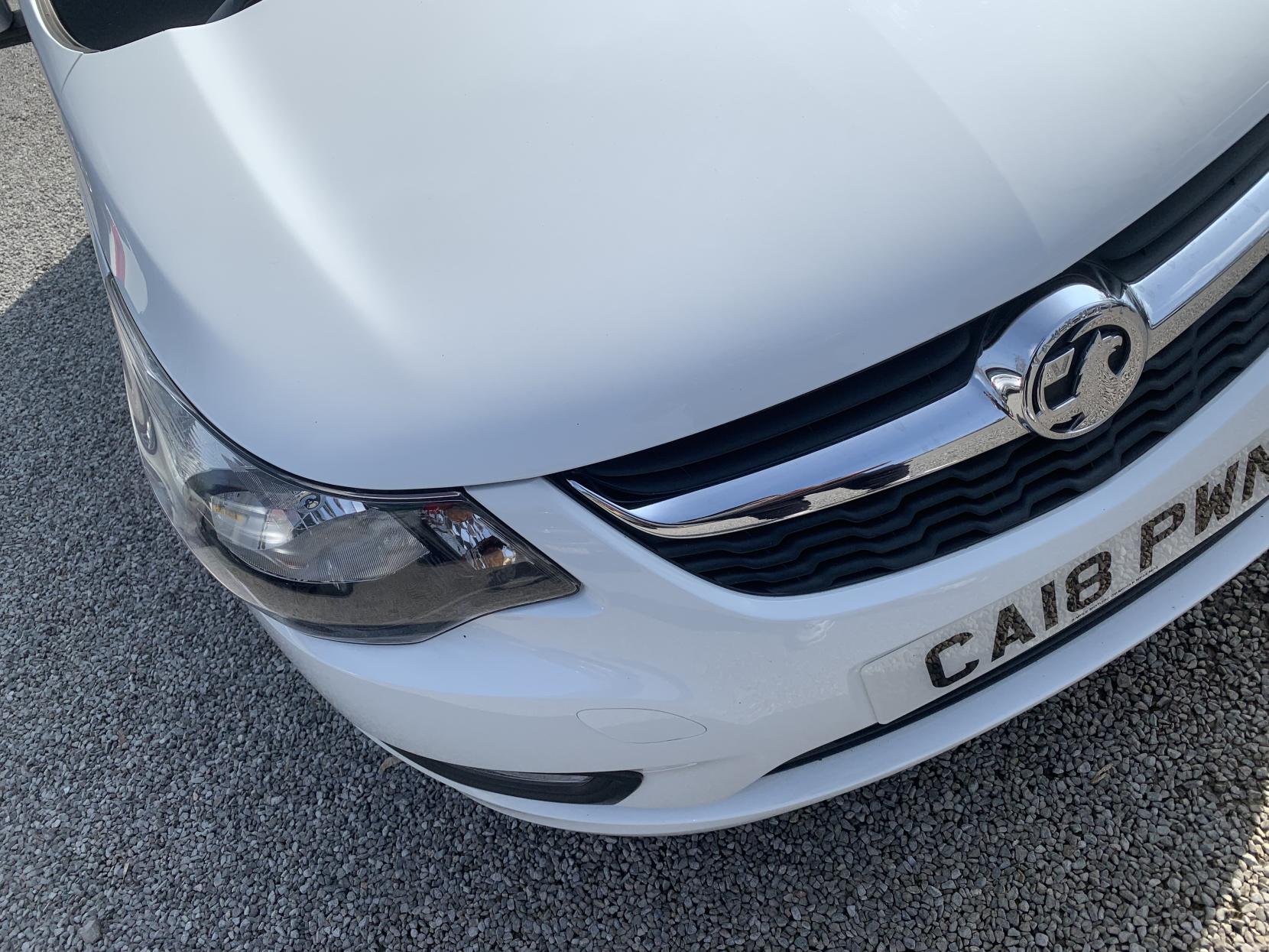 Vauxhall Viva 1.0i SE Hatchback 5dr Petrol Manual Euro 6 (a/c) (73 ps)