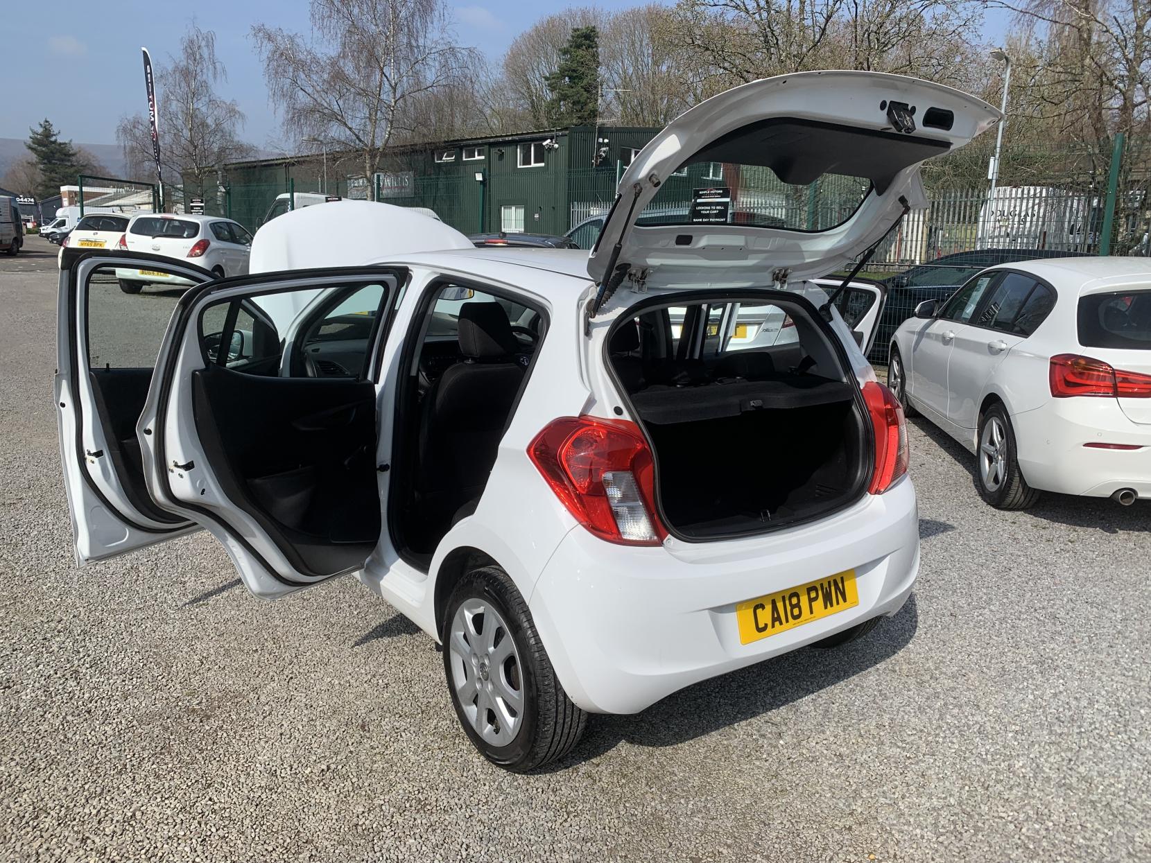 Vauxhall Viva 1.0i SE Hatchback 5dr Petrol Manual Euro 6 (a/c) (73 ps)