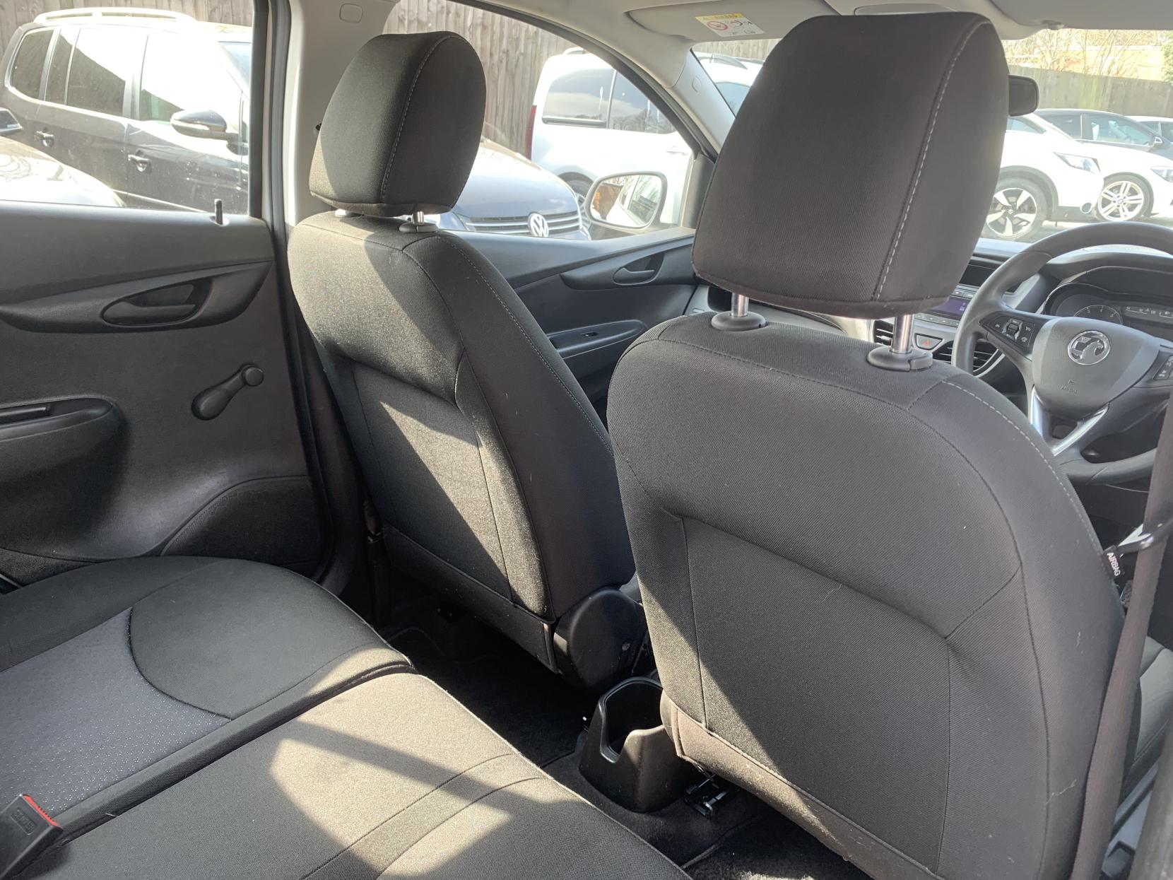 Vauxhall Viva 1.0i SE Hatchback 5dr Petrol Manual Euro 6 (a/c) (73 ps)