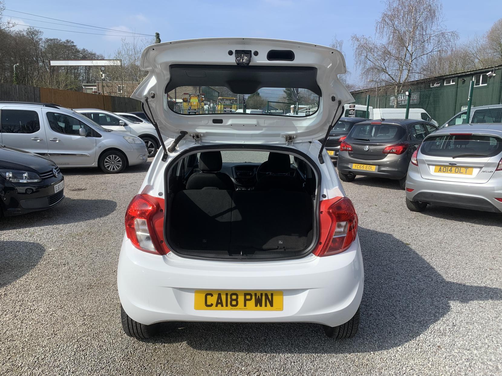 Vauxhall Viva 1.0i SE Hatchback 5dr Petrol Manual Euro 6 (a/c) (73 ps)