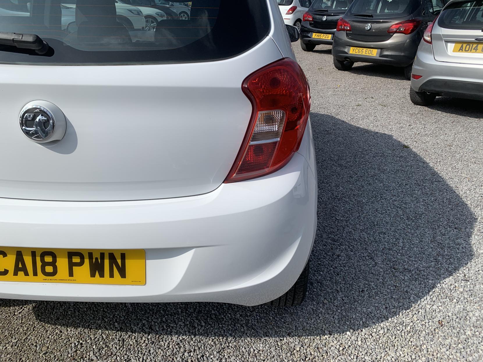 Vauxhall Viva 1.0i SE Hatchback 5dr Petrol Manual Euro 6 (a/c) (73 ps)