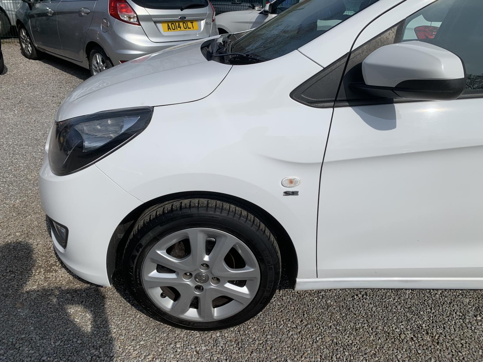 Vauxhall Viva 1.0i SE Hatchback 5dr Petrol Manual Euro 6 (a/c) (73 ps)