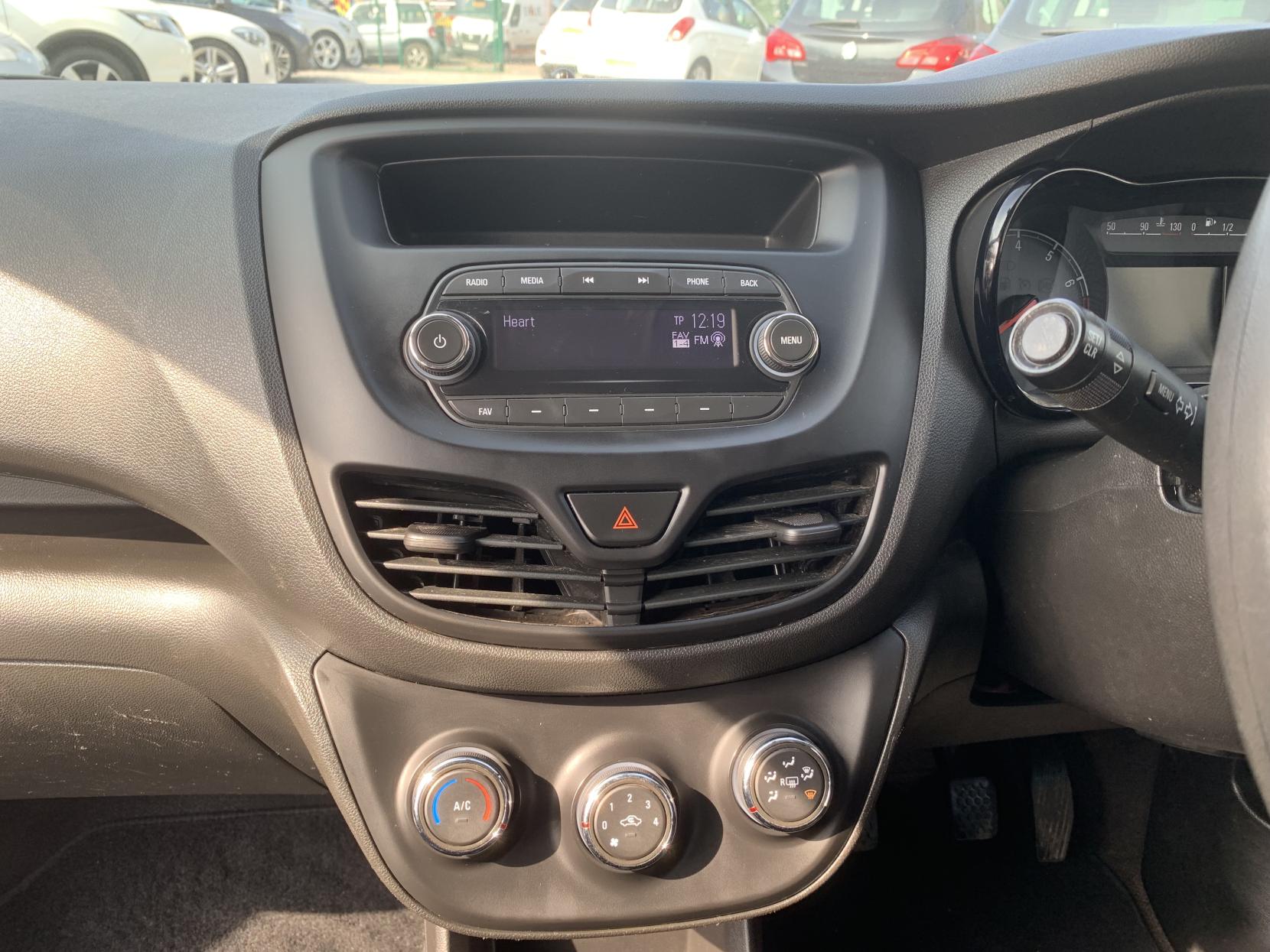 Vauxhall Viva 1.0i SE Hatchback 5dr Petrol Manual Euro 6 (a/c) (73 ps)