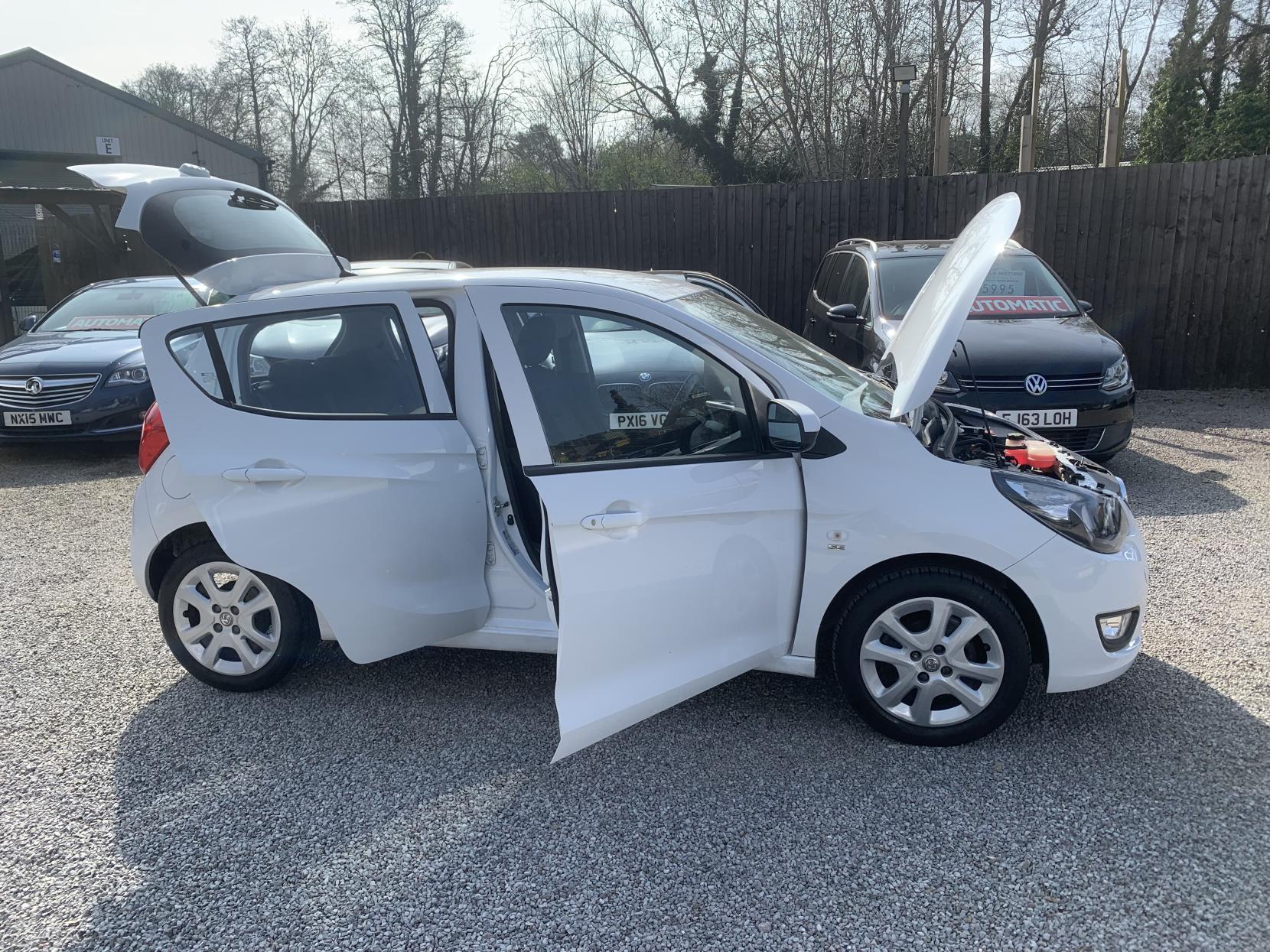 Vauxhall Viva 1.0i SE Hatchback 5dr Petrol Manual Euro 6 (a/c) (73 ps)