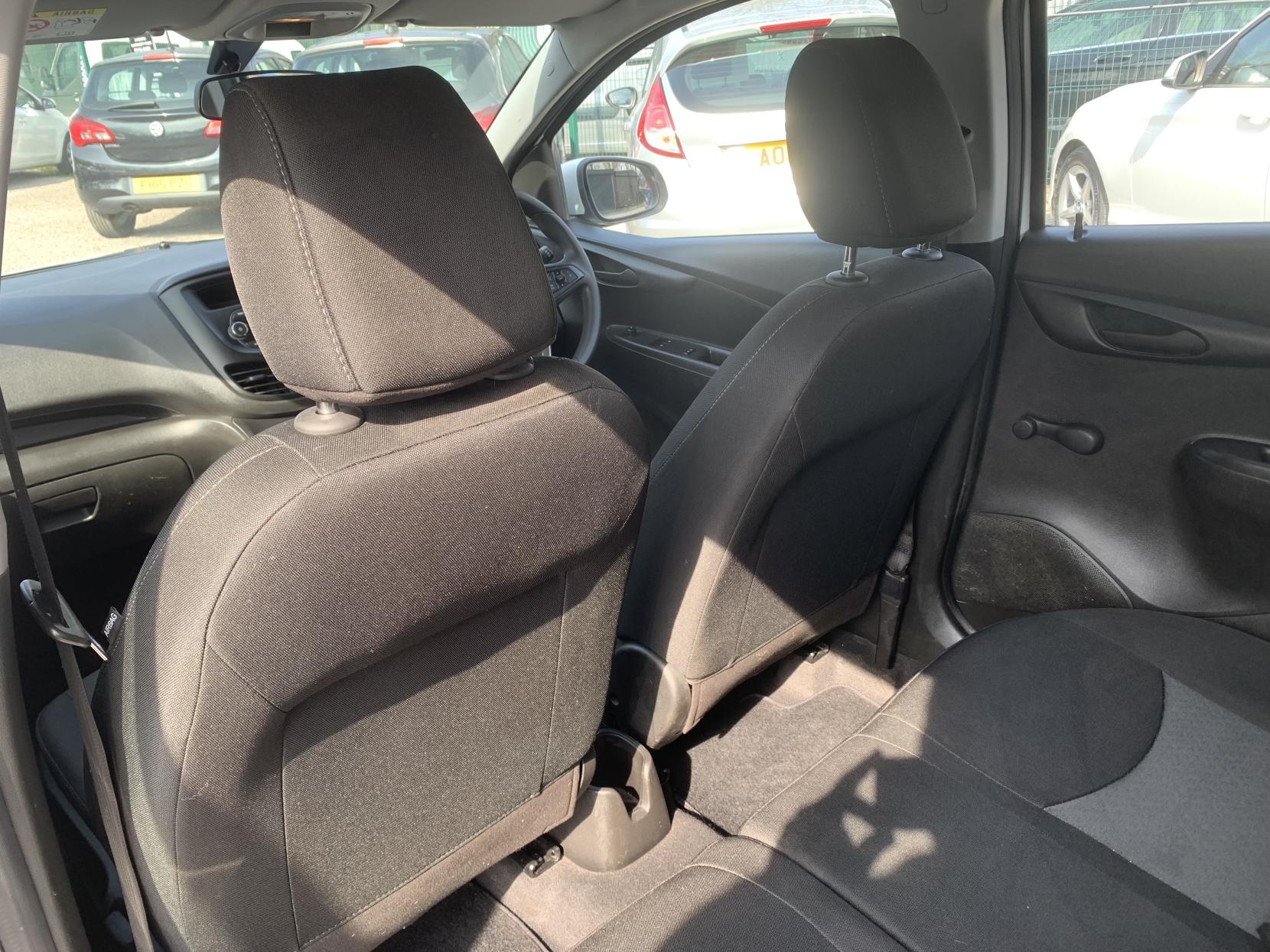 Vauxhall Viva 1.0i SE Hatchback 5dr Petrol Manual Euro 6 (a/c) (73 ps)