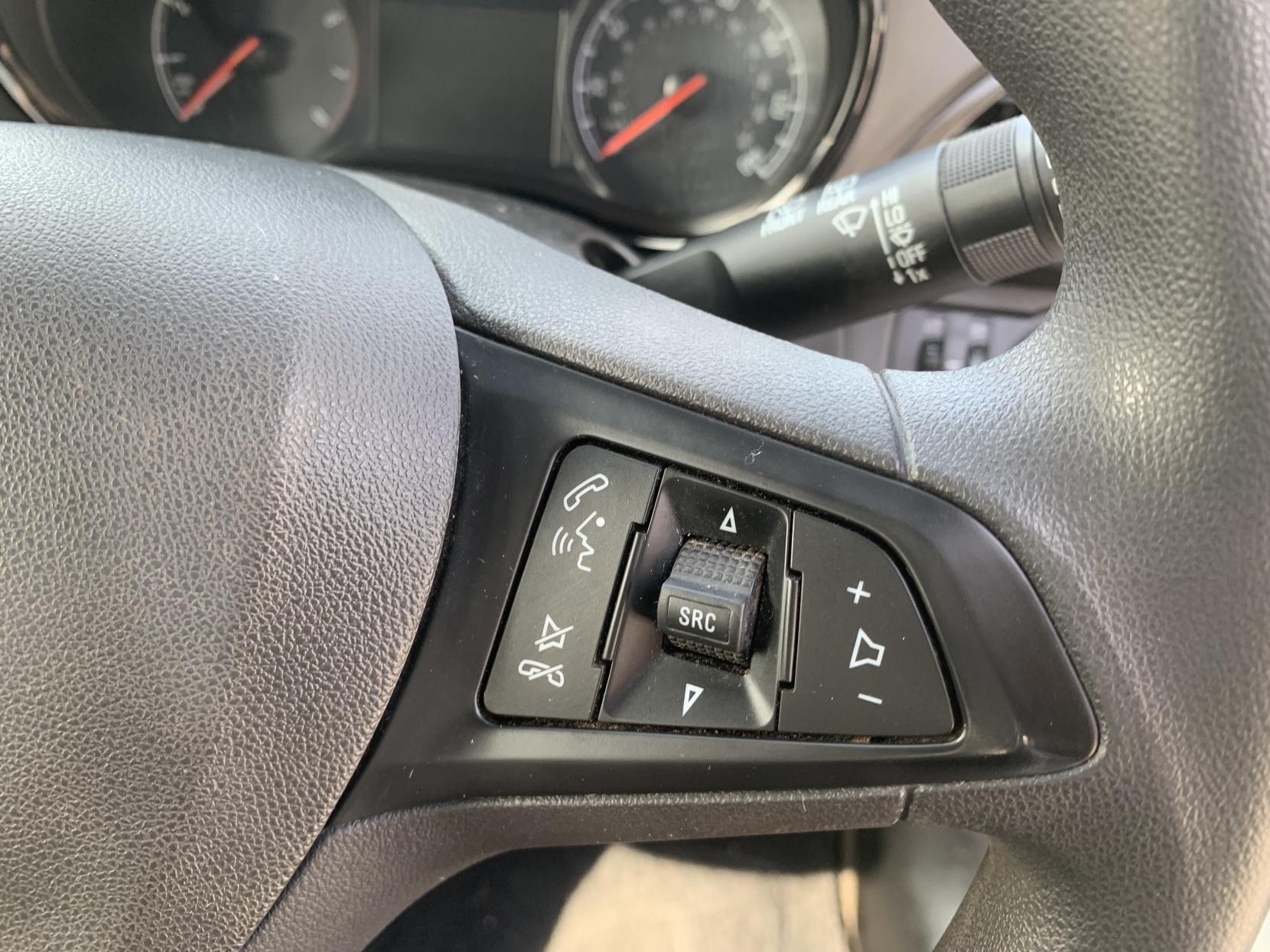 Vauxhall Viva 1.0i SE Hatchback 5dr Petrol Manual Euro 6 (a/c) (73 ps)