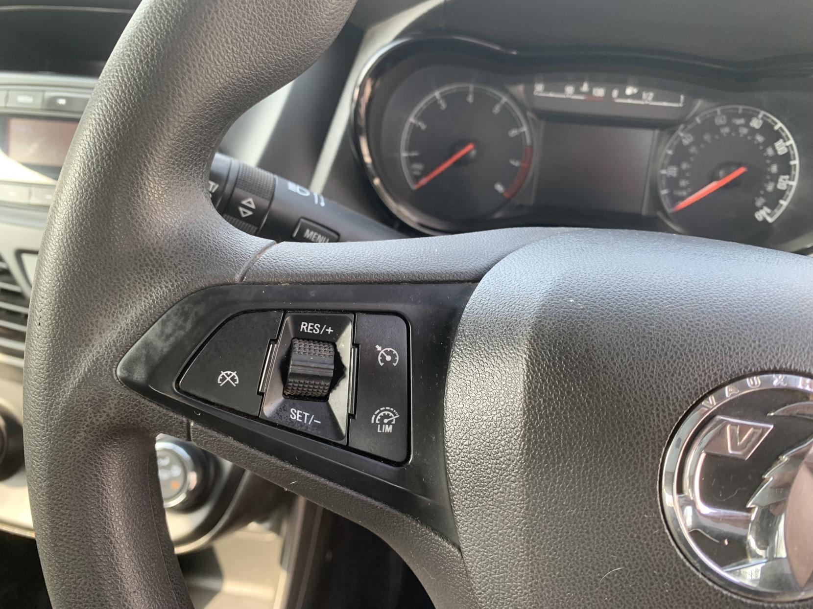 Vauxhall Viva 1.0i SE Hatchback 5dr Petrol Manual Euro 6 (a/c) (73 ps)