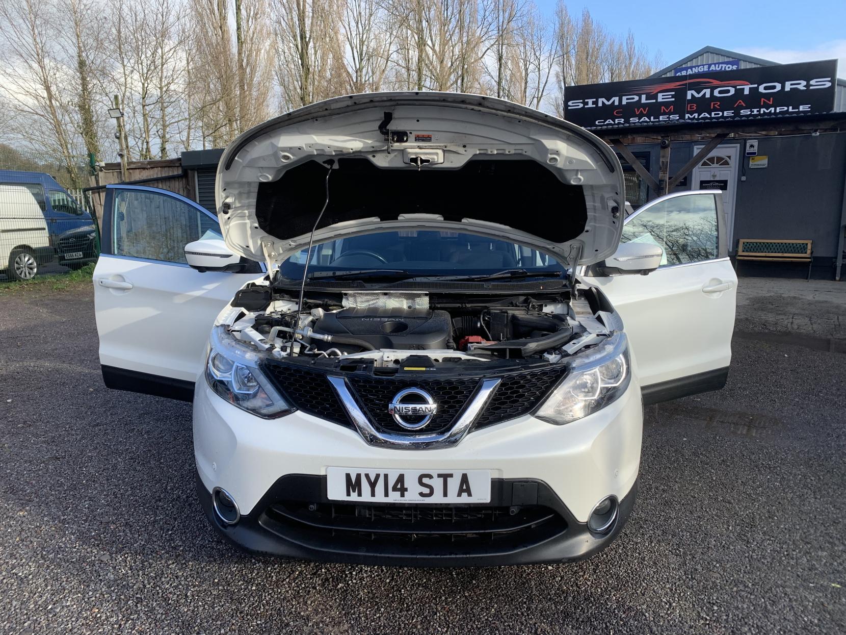 Nissan Qashqai 1.5 dCi N-Connecta SUV 5dr Diesel Manual 2WD Euro 6 (s/s) (110 ps)