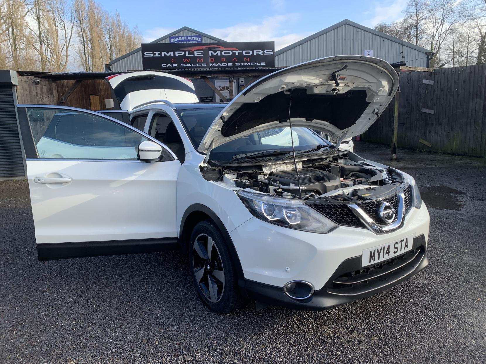 Nissan Qashqai 1.5 dCi N-Connecta SUV 5dr Diesel Manual 2WD Euro 6 (s/s) (110 ps)