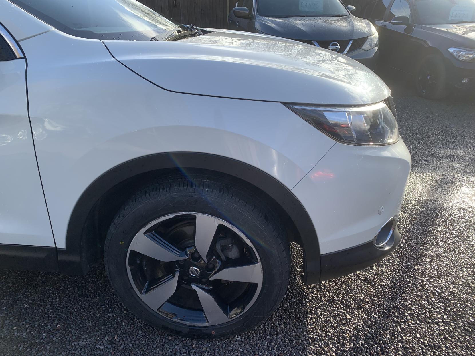 Nissan Qashqai 1.5 dCi N-Connecta SUV 5dr Diesel Manual 2WD Euro 6 (s/s) (110 ps)