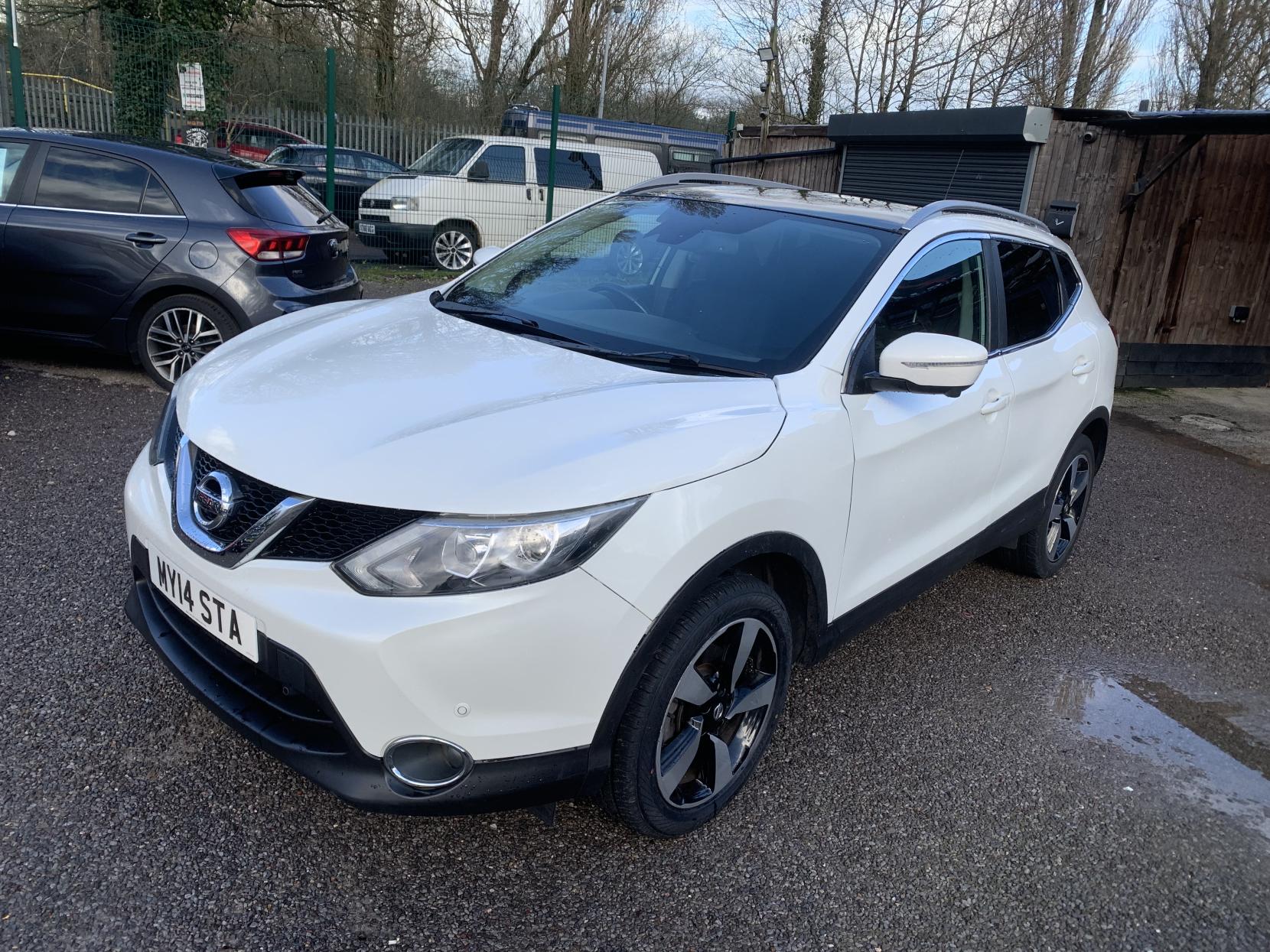 Nissan Qashqai 1.5 dCi N-Connecta SUV 5dr Diesel Manual 2WD Euro 6 (s/s) (110 ps)