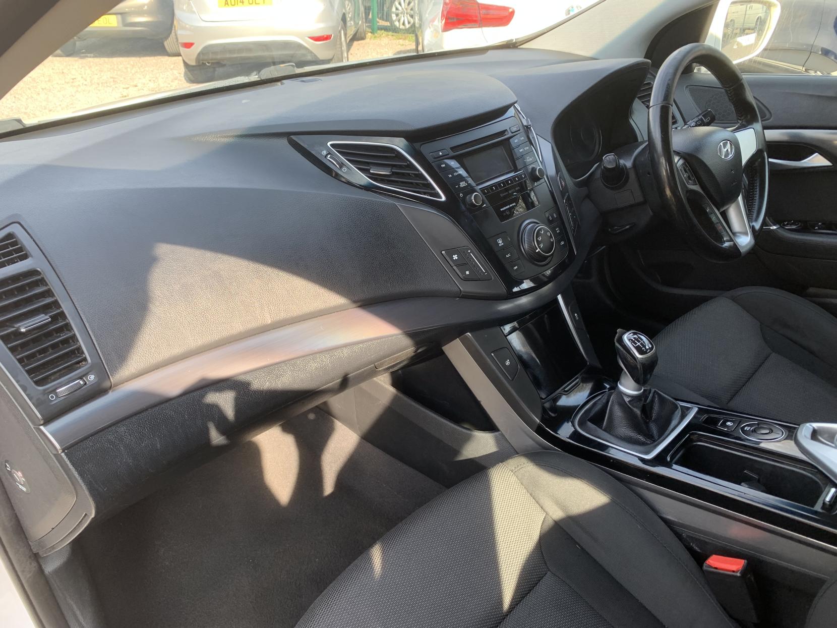 Hyundai i40 1.7 CRDi Blue Drive Active Estate 5dr Diesel Manual Euro 5 (s/s) (136 ps)