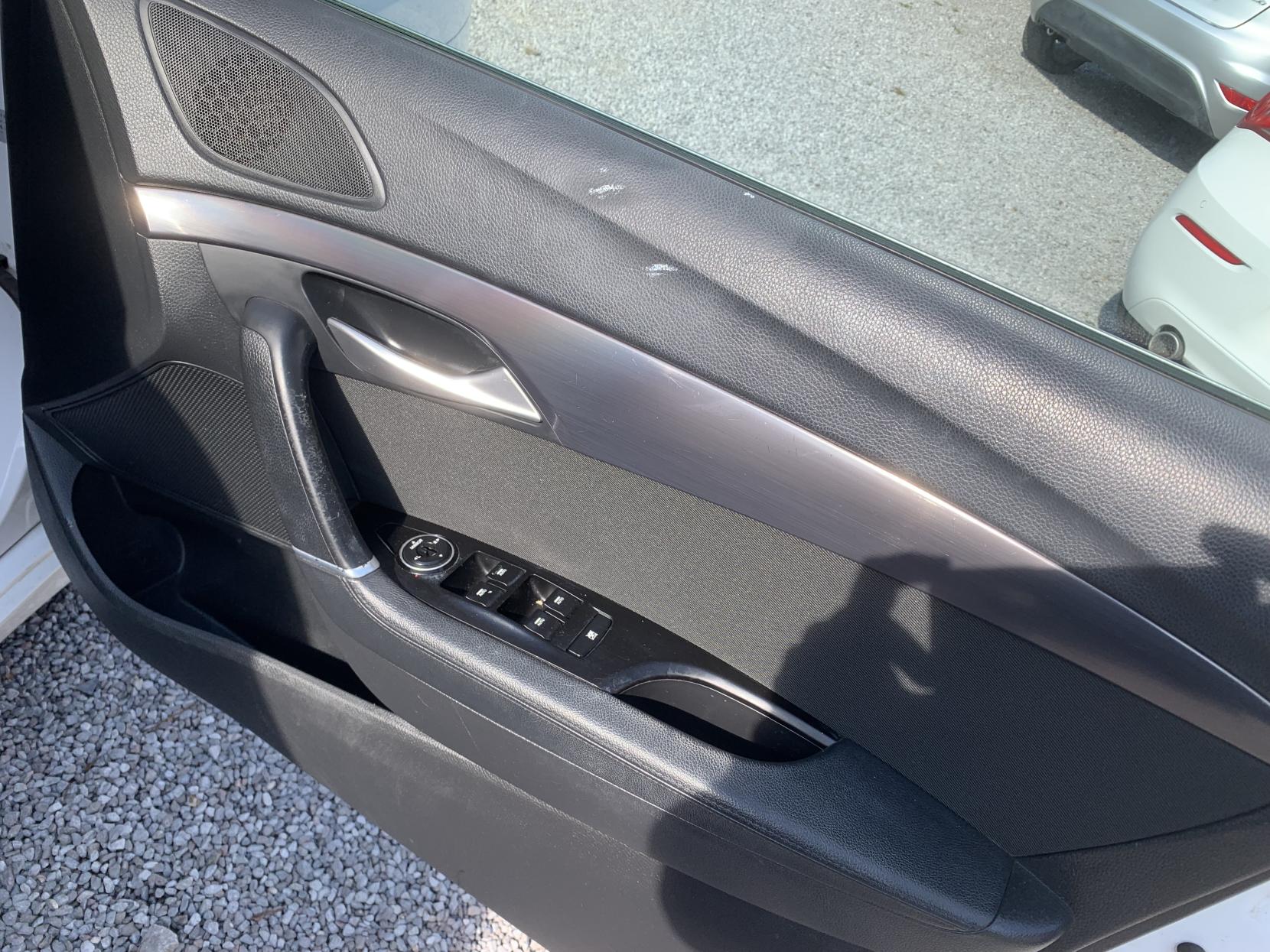 Hyundai i40 1.7 CRDi Blue Drive Active Estate 5dr Diesel Manual Euro 5 (s/s) (136 ps)