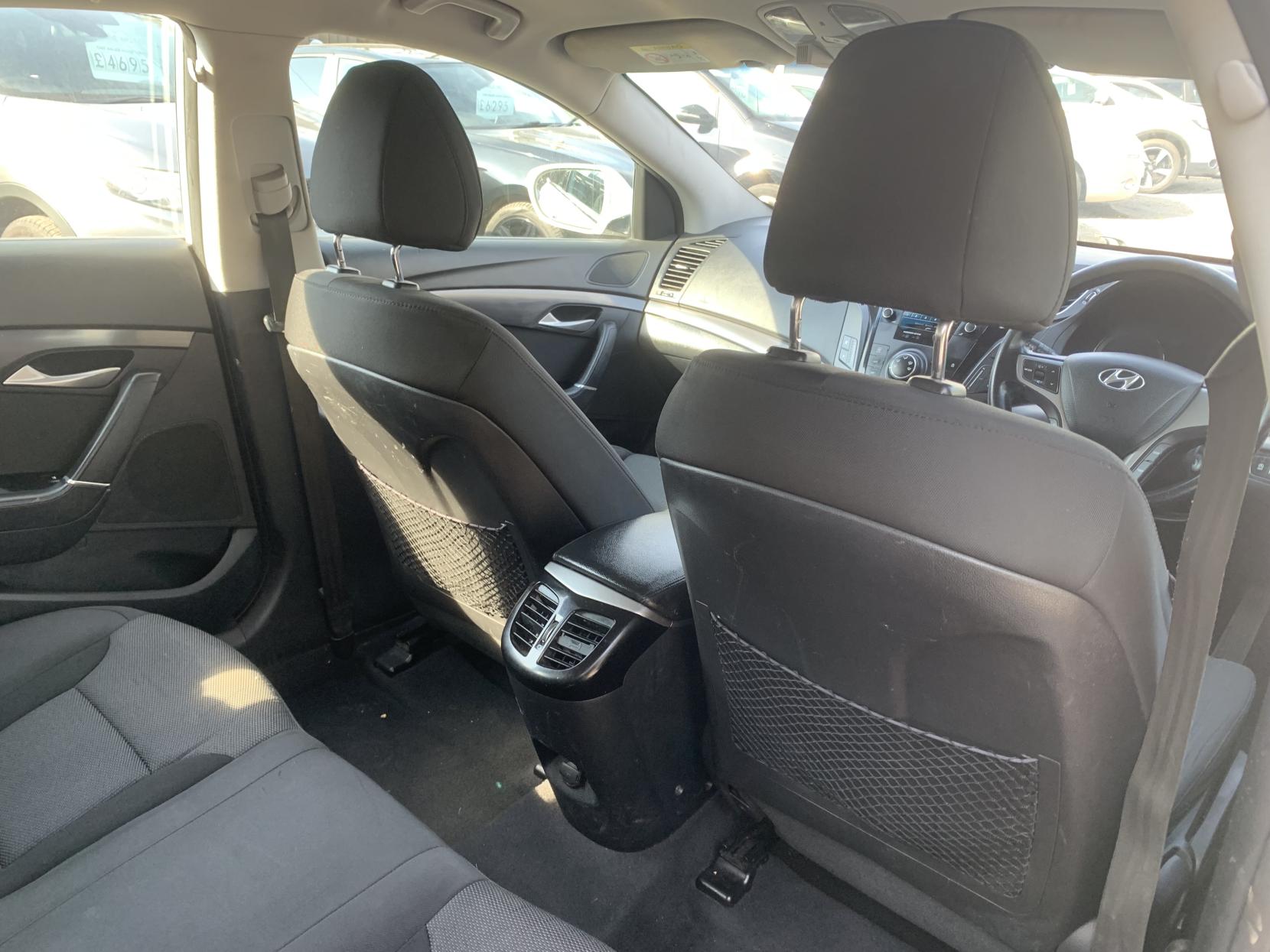 Hyundai i40 1.7 CRDi Blue Drive Active Estate 5dr Diesel Manual Euro 5 (s/s) (136 ps)