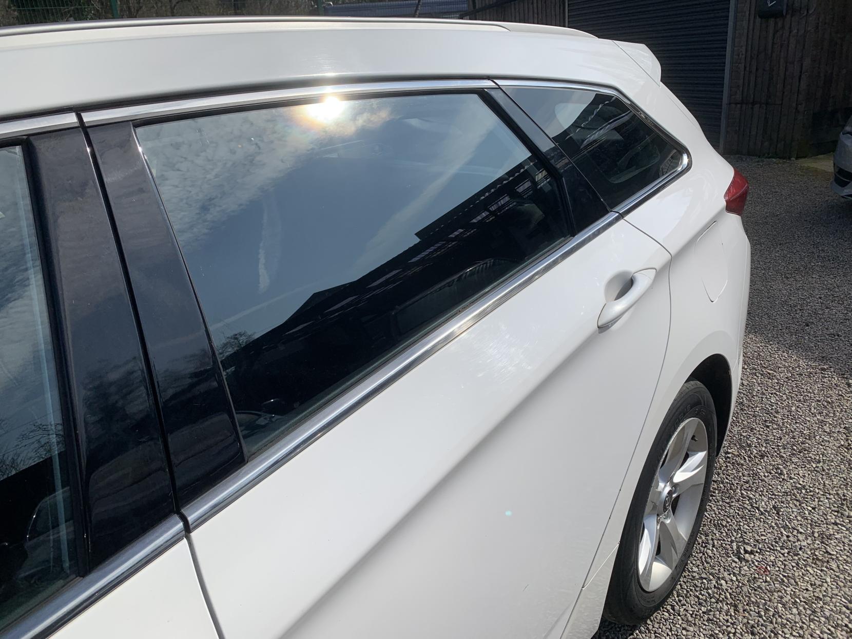 Hyundai i40 1.7 CRDi Blue Drive Active Estate 5dr Diesel Manual Euro 5 (s/s) (136 ps)