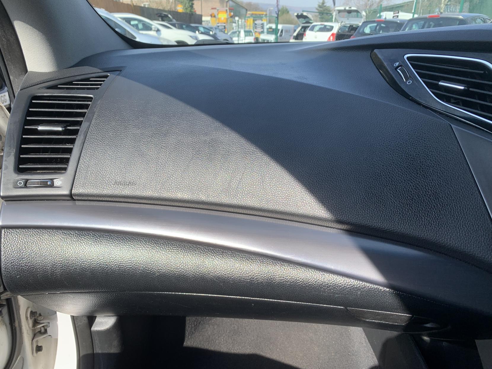 Hyundai i40 1.7 CRDi Blue Drive Active Estate 5dr Diesel Manual Euro 5 (s/s) (136 ps)