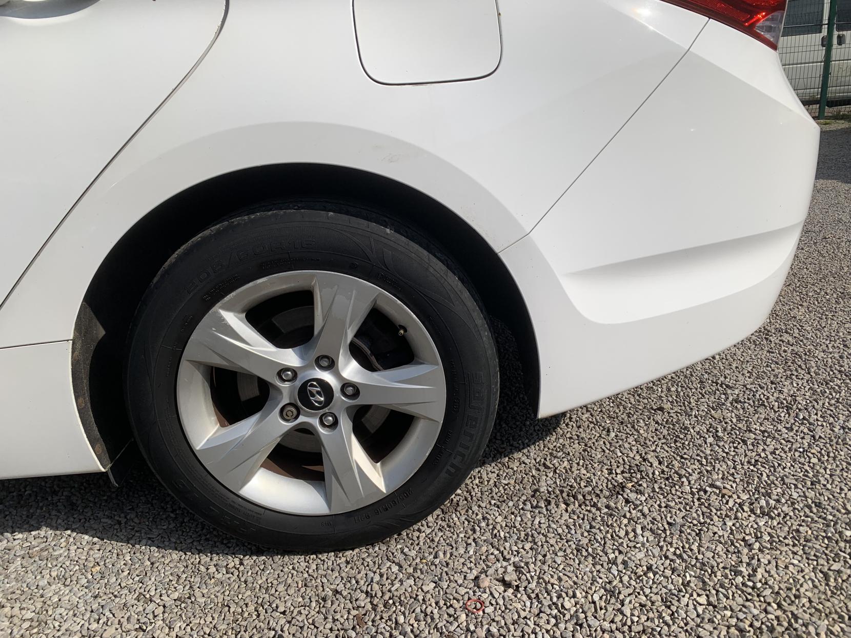 Hyundai i40 1.7 CRDi Blue Drive Active Estate 5dr Diesel Manual Euro 5 (s/s) (136 ps)