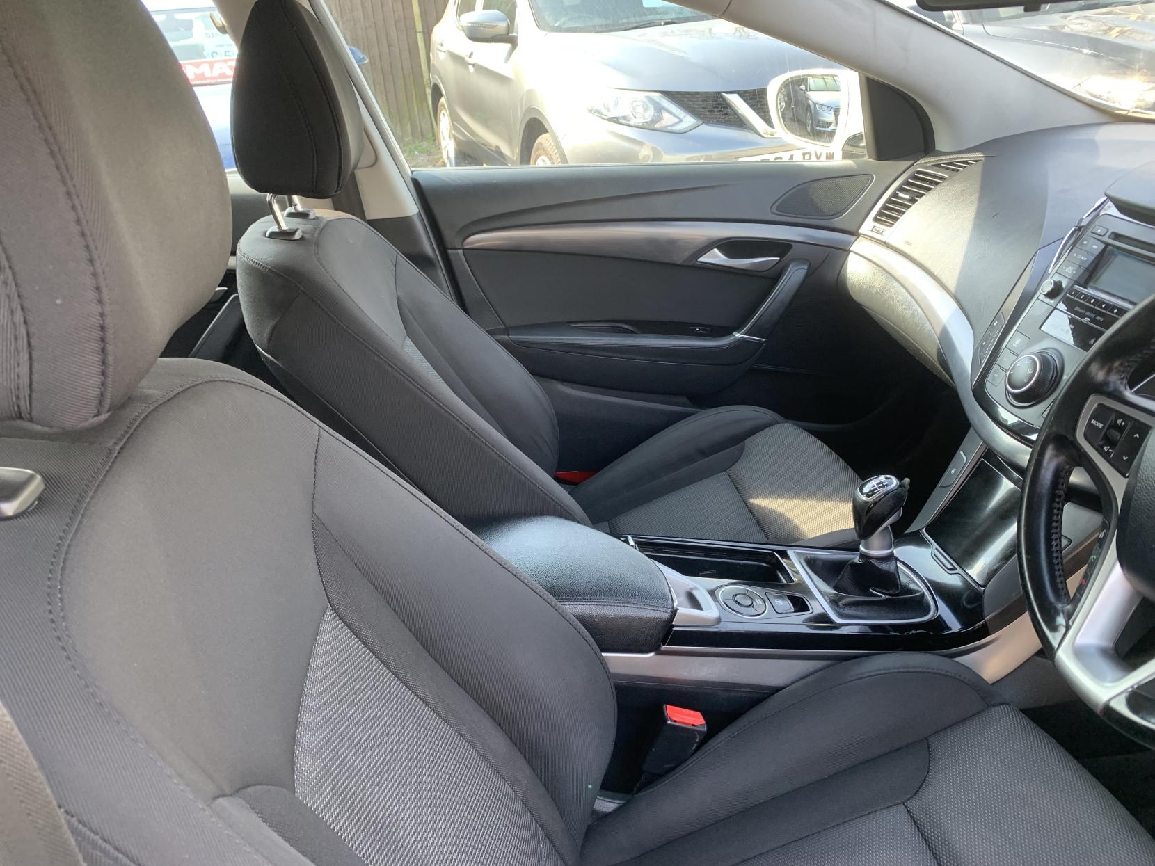 Hyundai i40 1.7 CRDi Blue Drive Active Estate 5dr Diesel Manual Euro 5 (s/s) (136 ps)