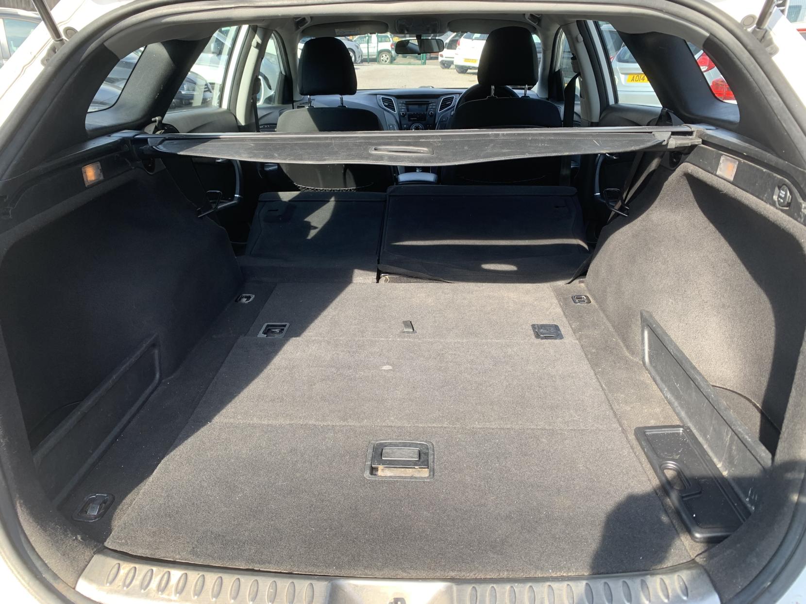 Hyundai i40 1.7 CRDi Blue Drive Active Estate 5dr Diesel Manual Euro 5 (s/s) (136 ps)