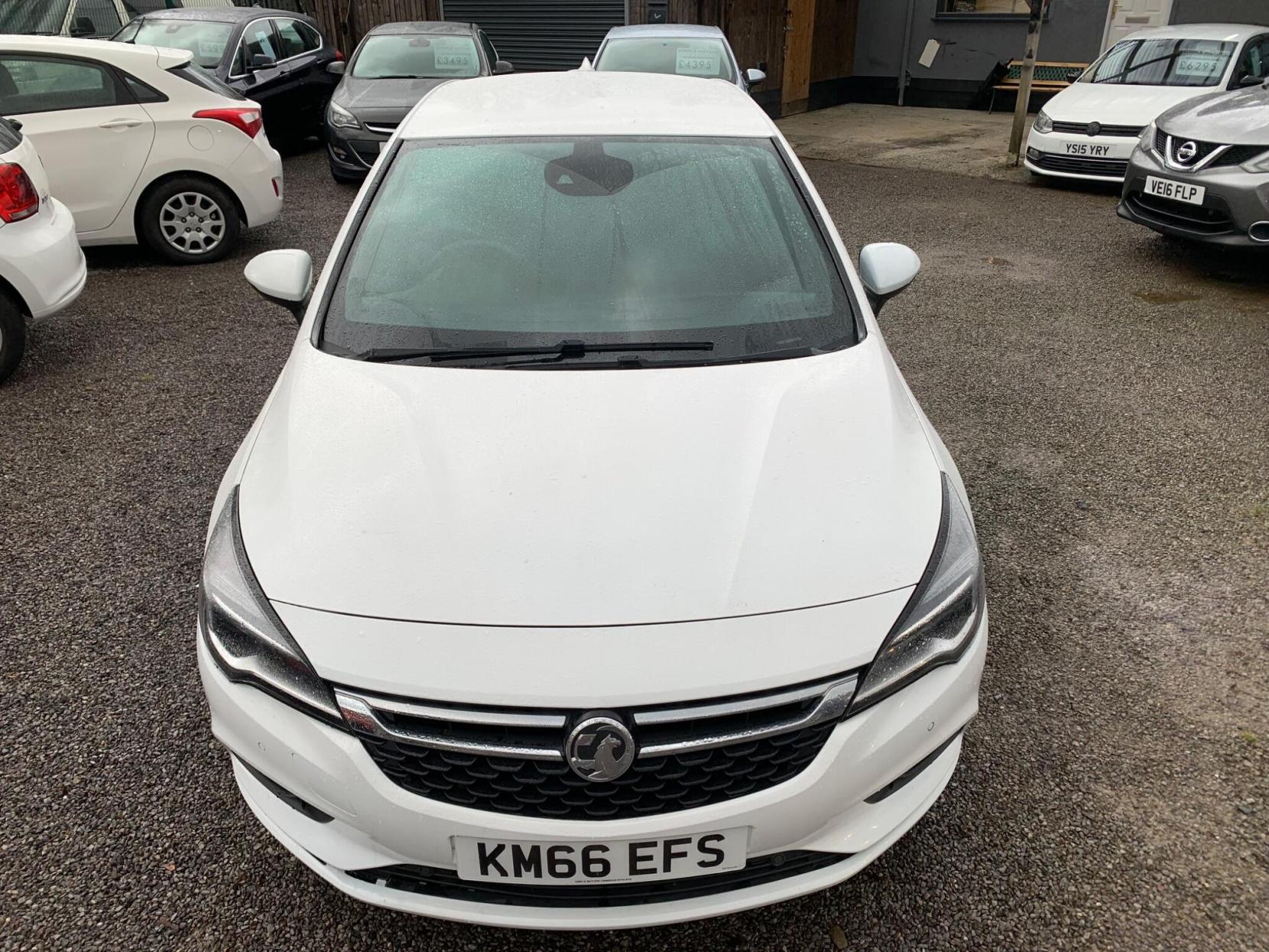Vauxhall Astra 1.4i Turbo SRi Nav Euro 6 5dr