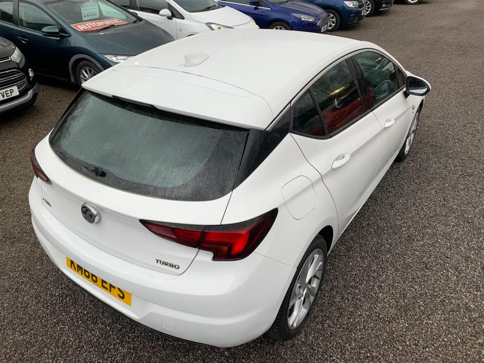 Vauxhall Astra 1.4i Turbo SRi Nav Euro 6 5dr