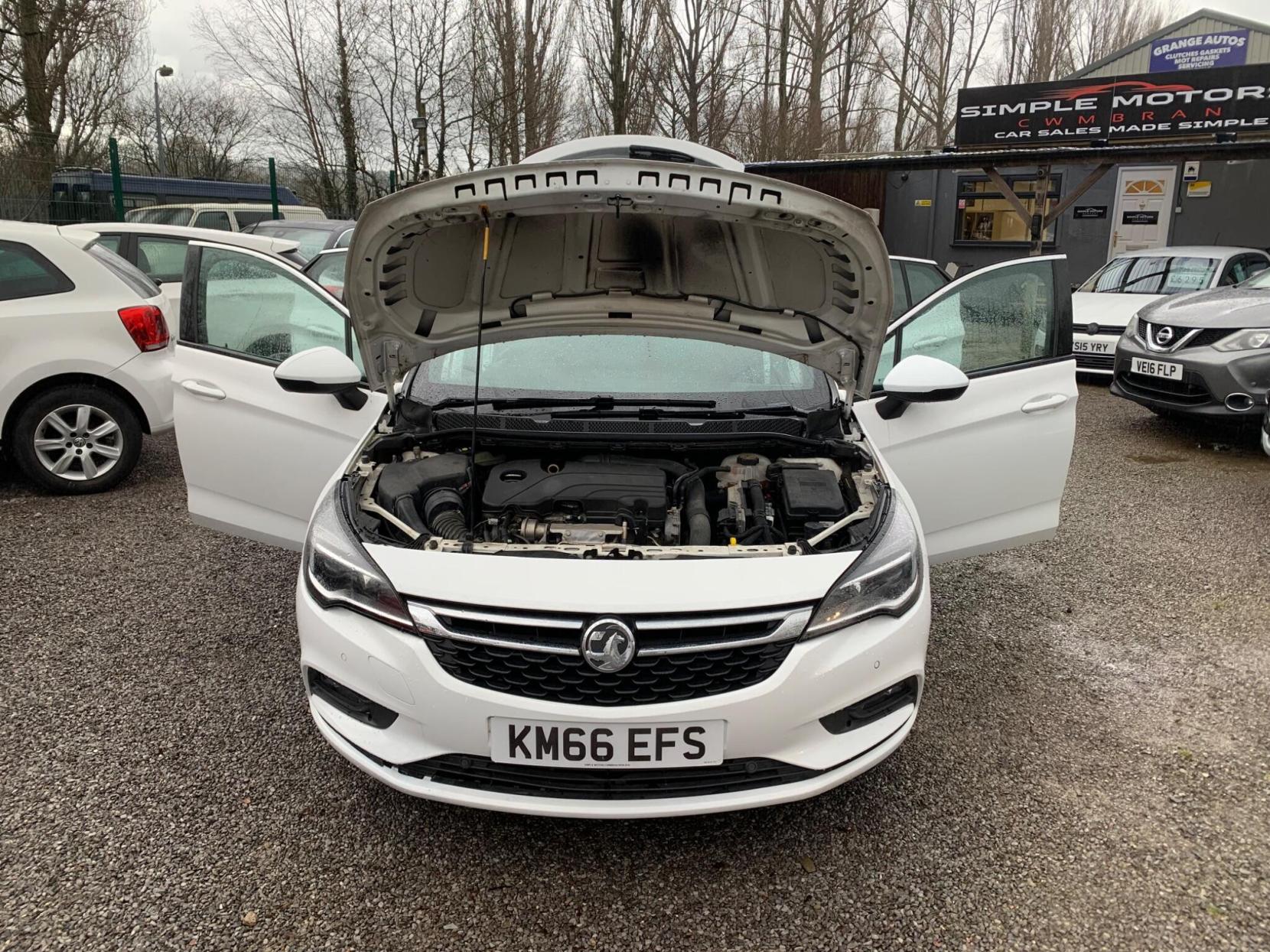 Vauxhall Astra 1.4i Turbo SRi Nav Euro 6 5dr