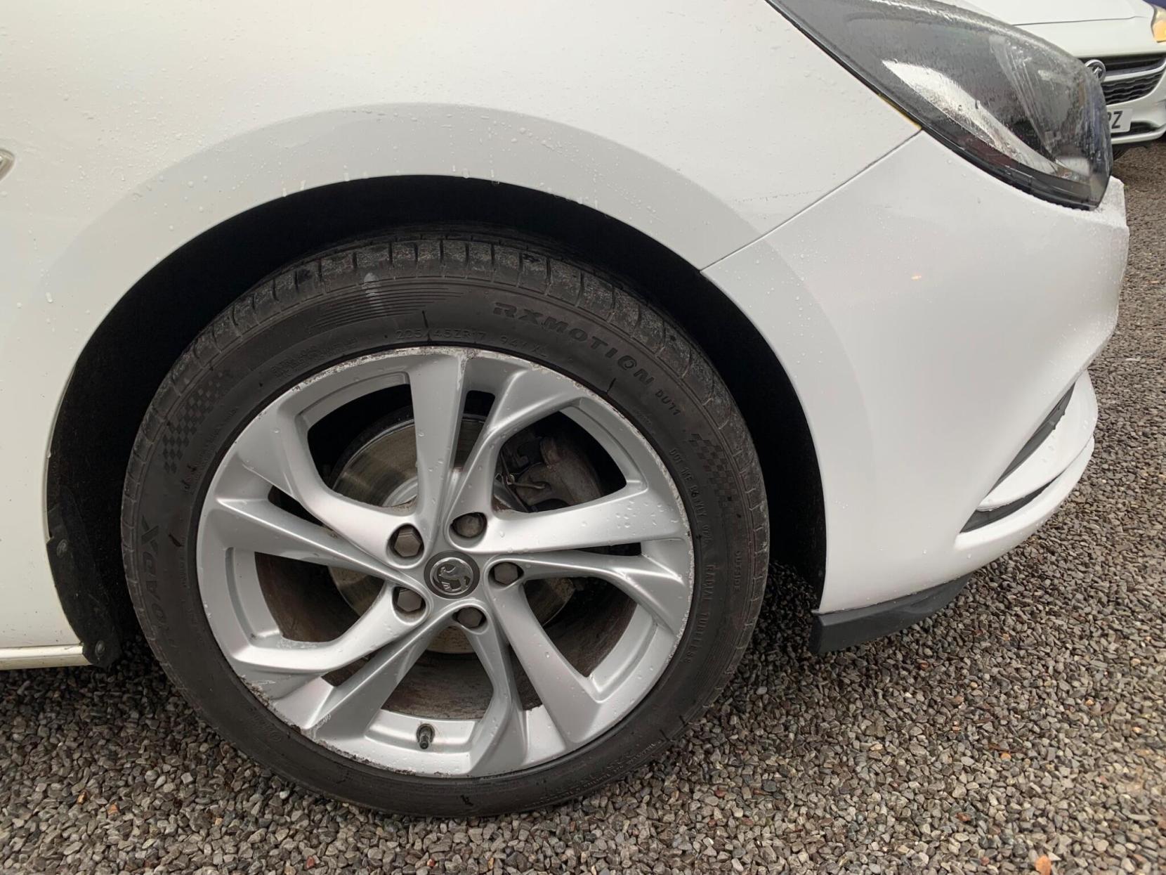 Vauxhall Astra 1.4i Turbo SRi Nav Euro 6 5dr