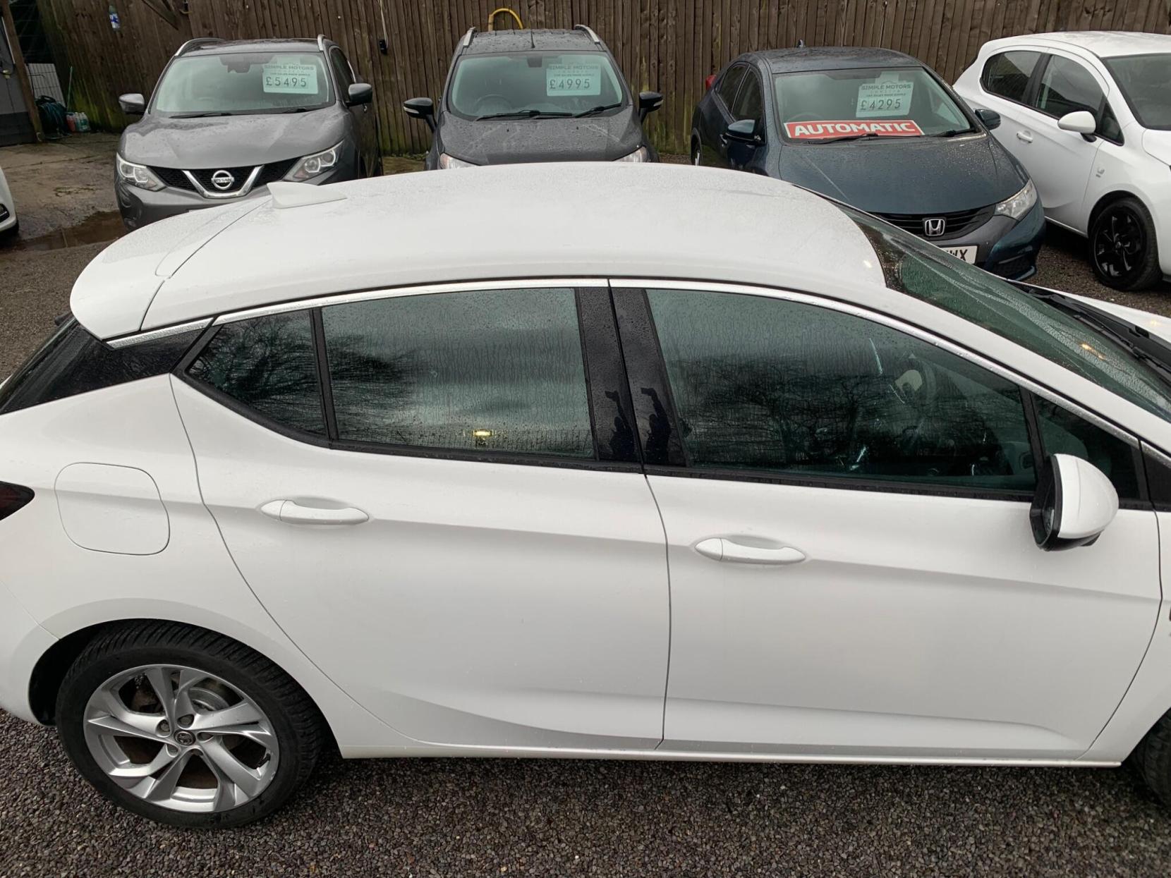 Vauxhall Astra 1.4i Turbo SRi Nav Euro 6 5dr