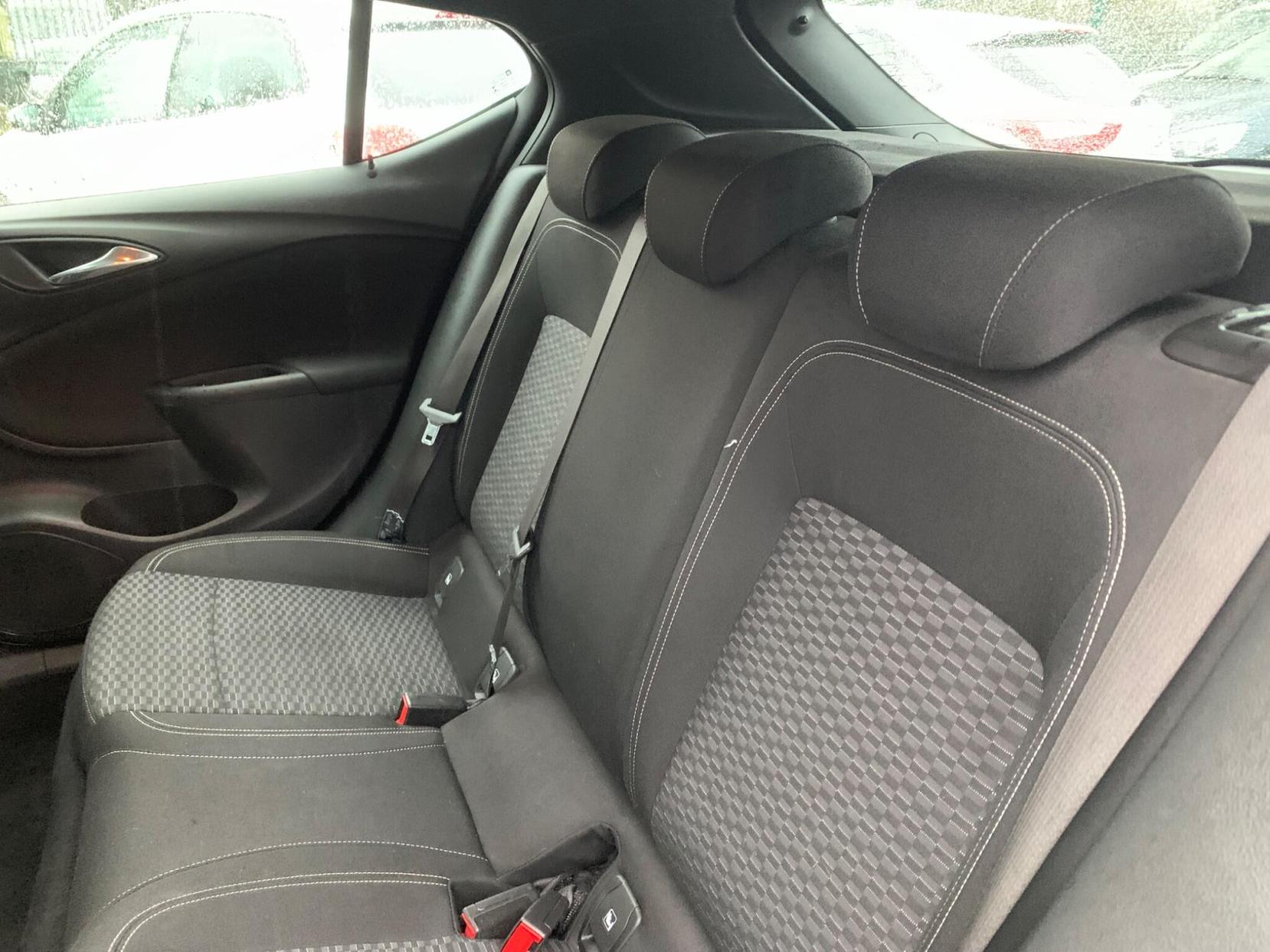 Vauxhall Astra 1.4i Turbo SRi Nav Euro 6 5dr