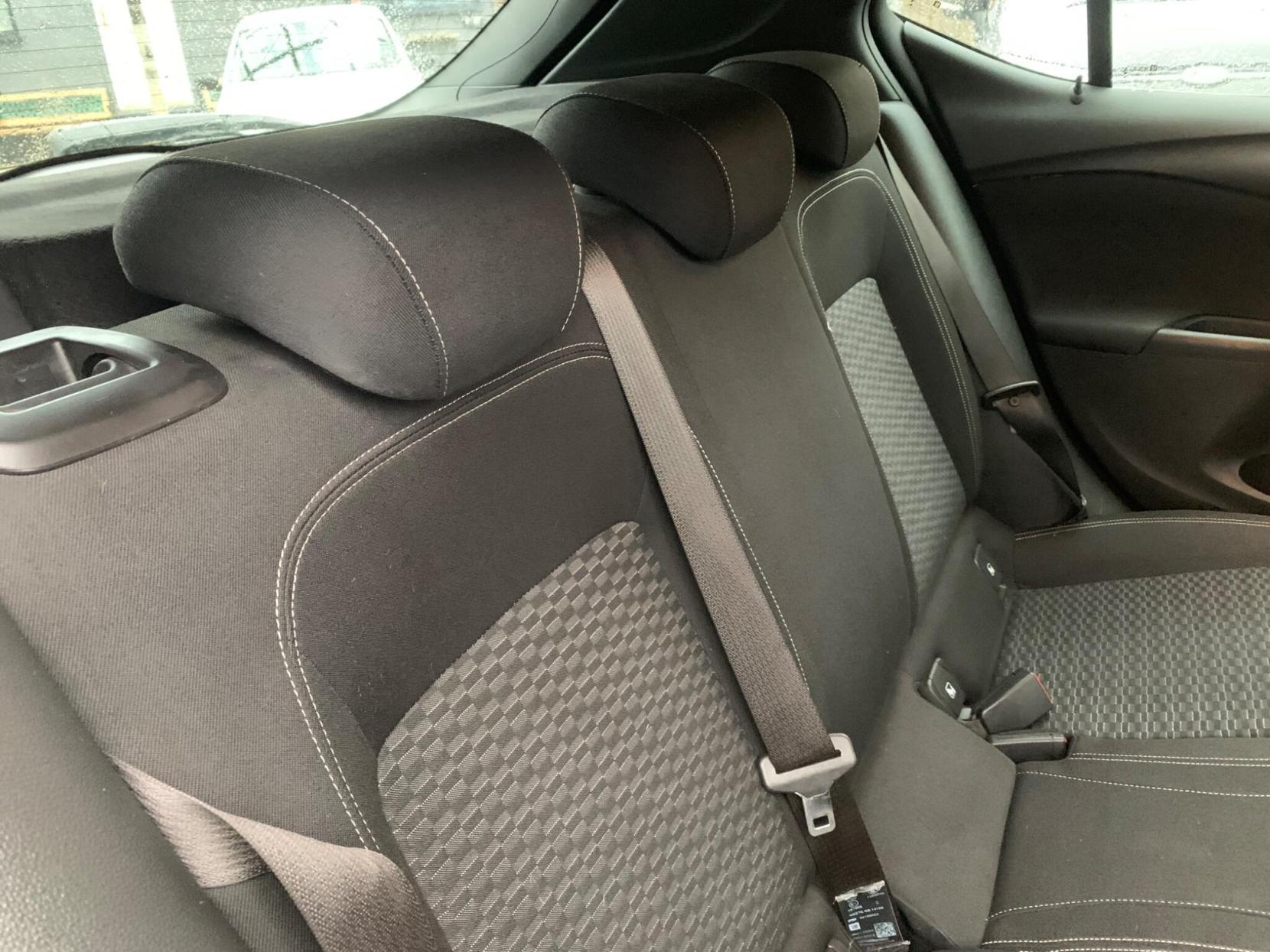 Vauxhall Astra 1.4i Turbo SRi Nav Euro 6 5dr