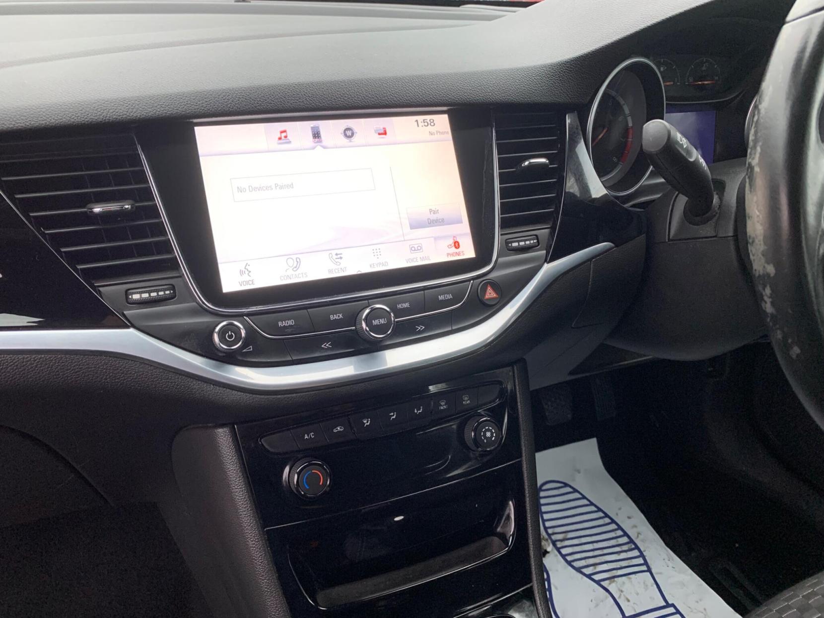 Vauxhall Astra 1.4i Turbo SRi Nav Euro 6 5dr