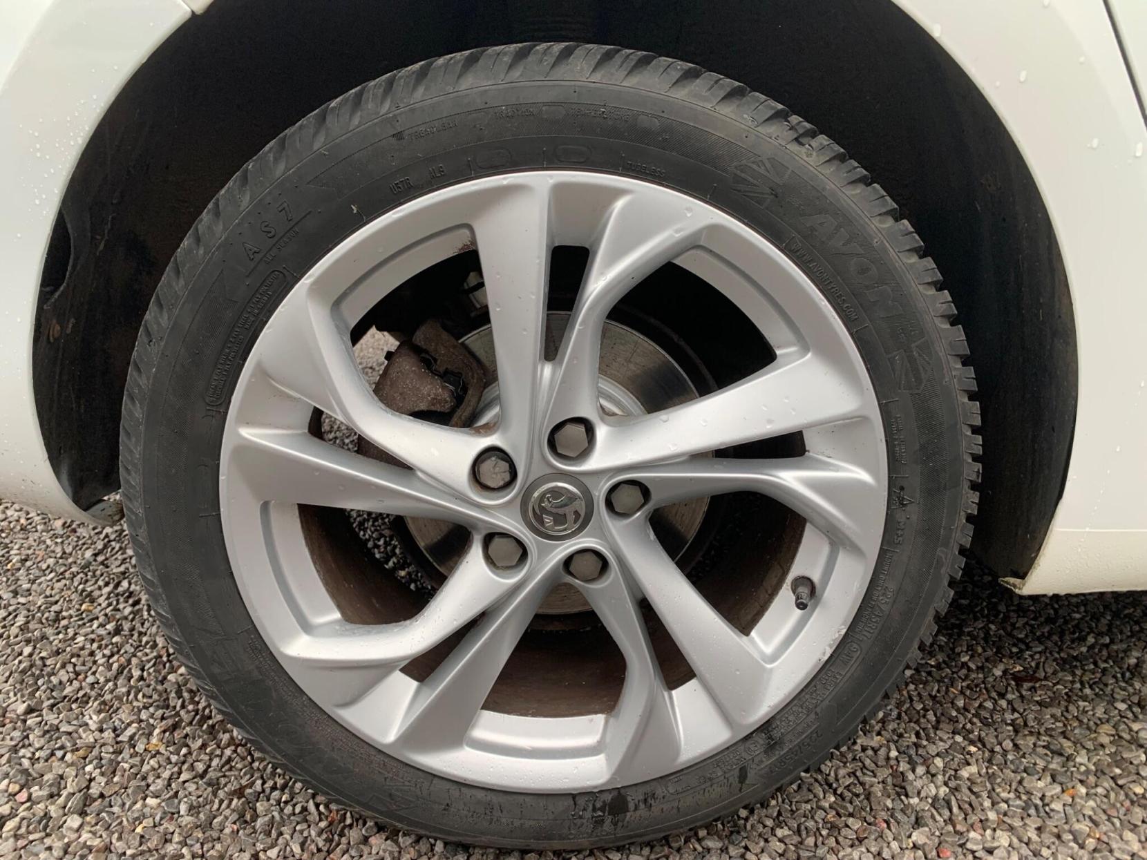 Vauxhall Astra 1.4i Turbo SRi Nav Euro 6 5dr