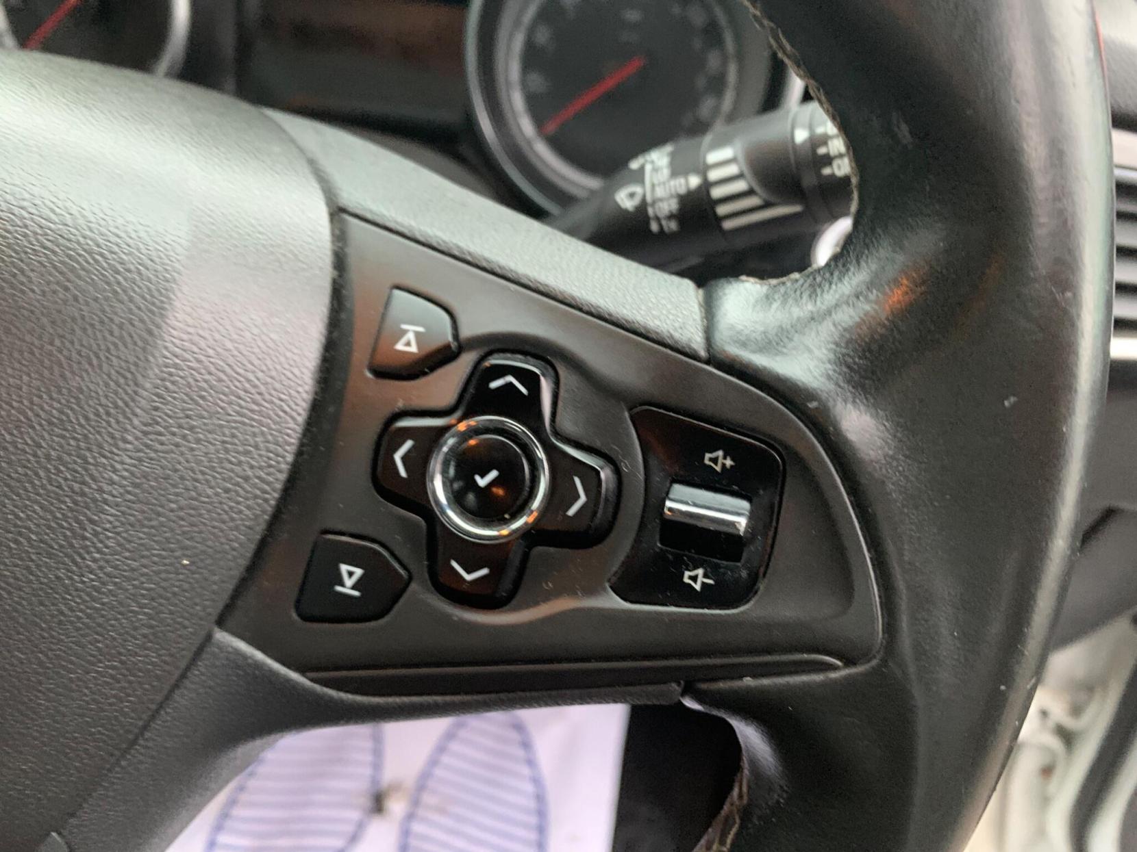 Vauxhall Astra 1.4i Turbo SRi Nav Euro 6 5dr