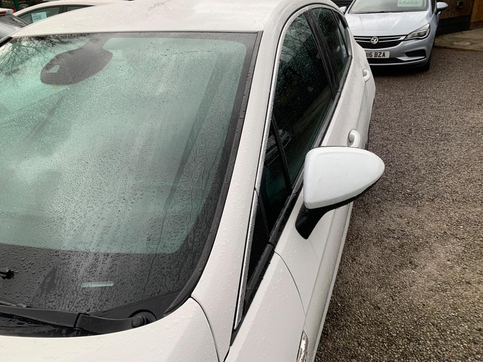 Vauxhall Astra 1.4i Turbo SRi Nav Euro 6 5dr