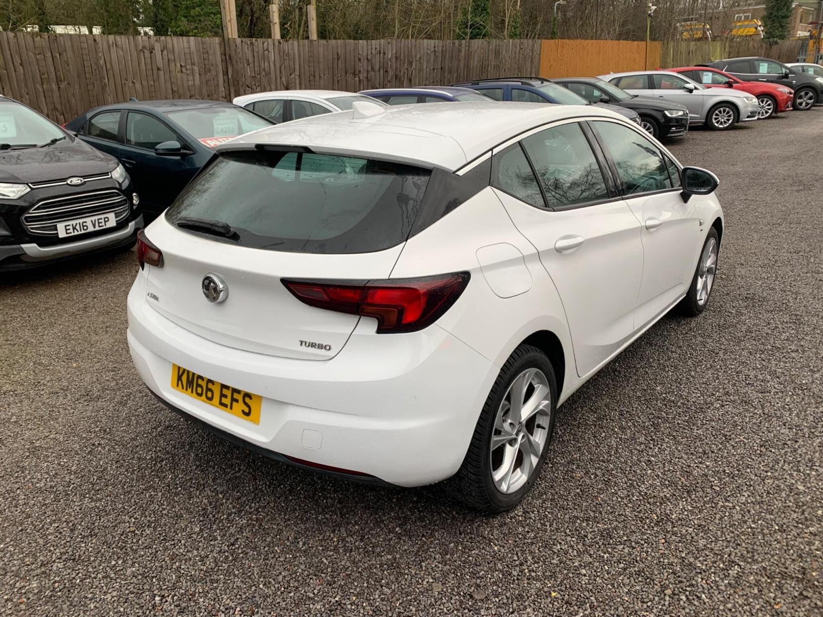 Vauxhall Astra 1.4i Turbo SRi Nav Euro 6 5dr