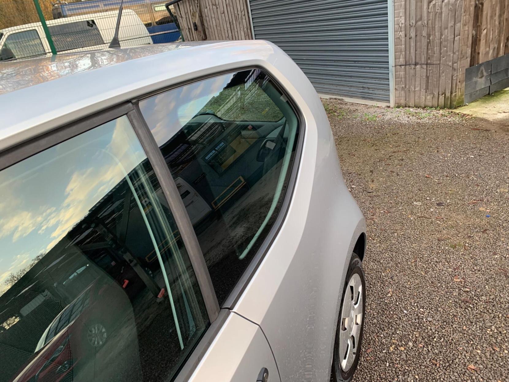 Volkswagen up! 1.0 Take up! Euro 5 3dr