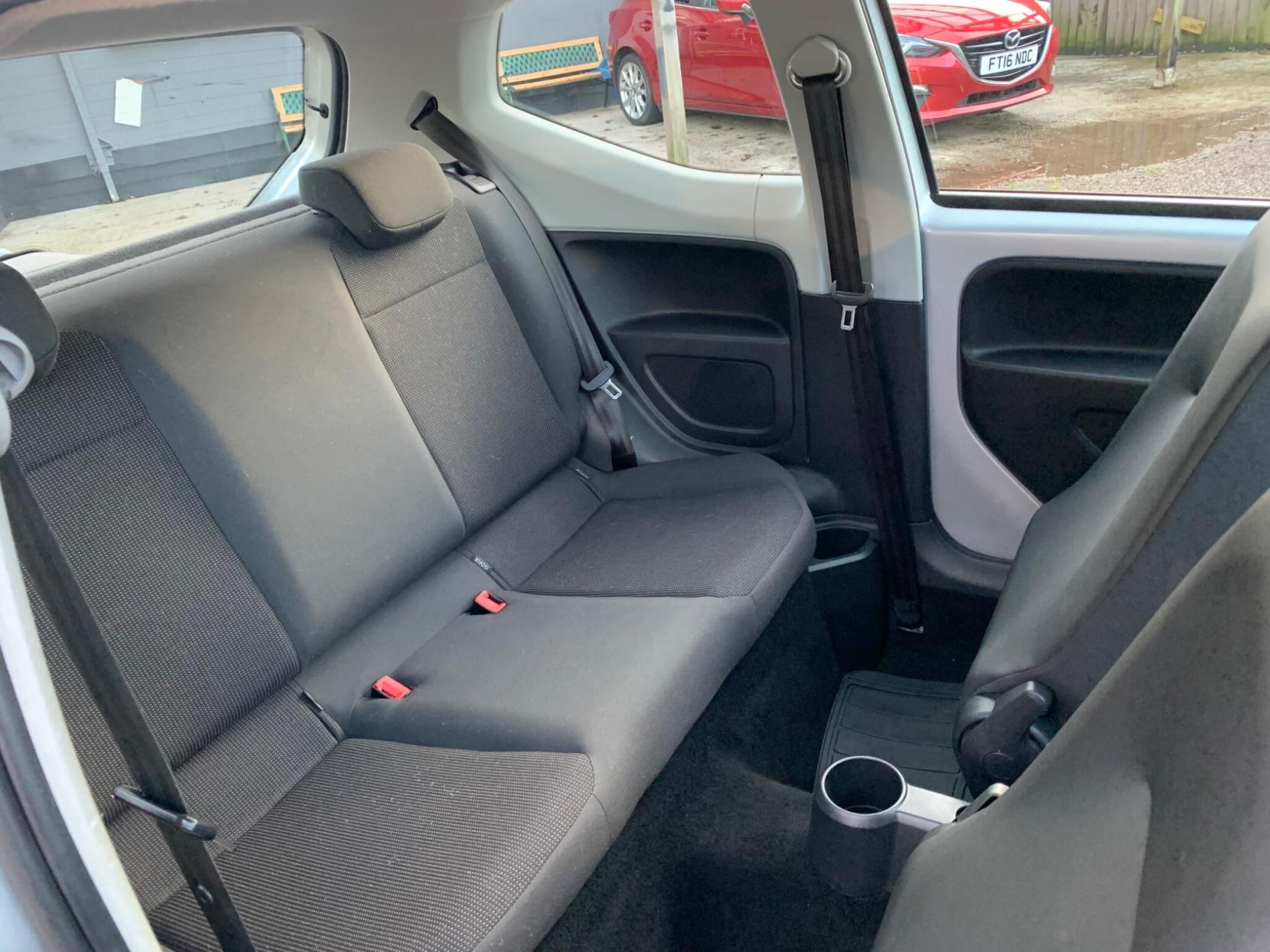 Volkswagen up! 1.0 Take up! Euro 5 3dr