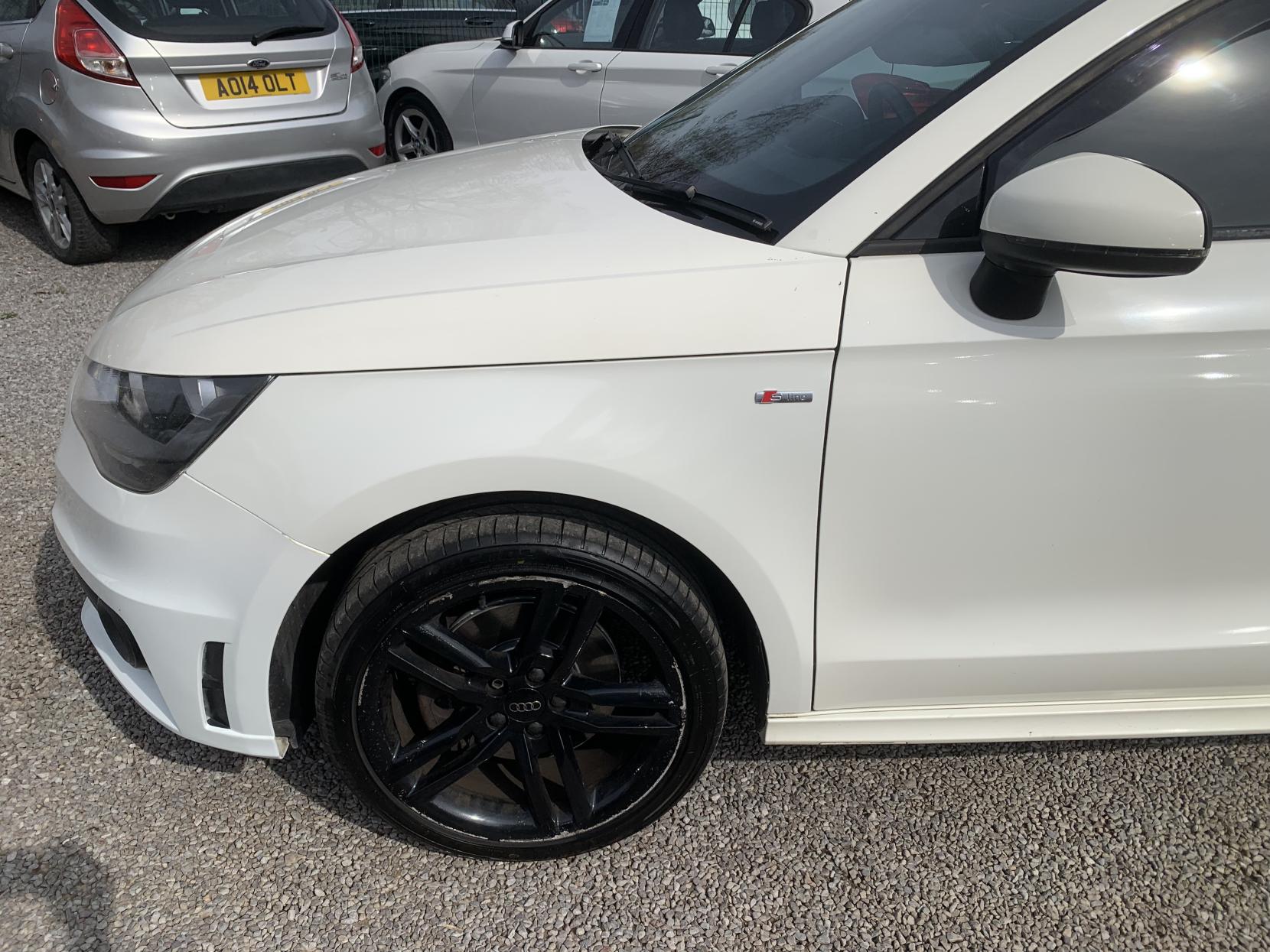 Audi A1 1.4 TFSI S line Hatchback 3dr Petrol Manual Euro 5 (s/s) (122 ps)