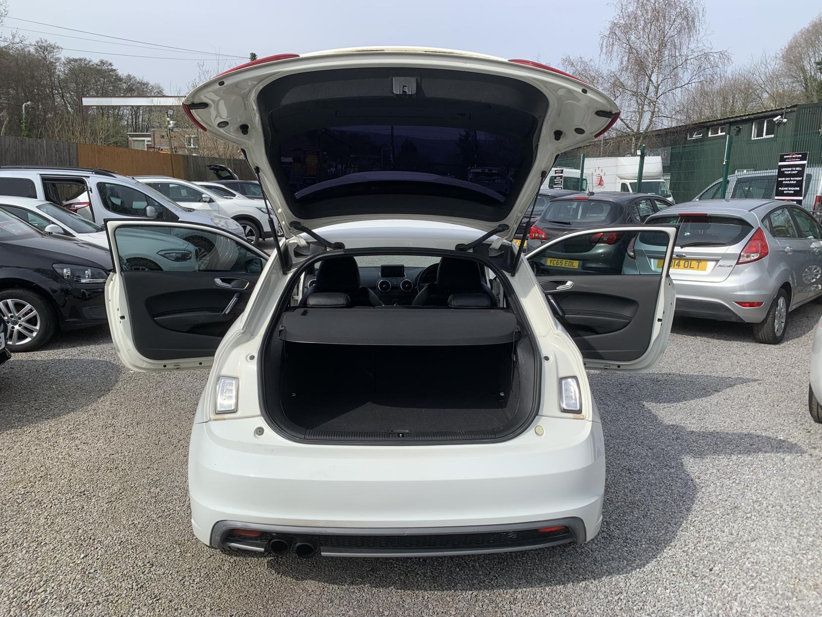 Audi A1 1.4 TFSI S line Hatchback 3dr Petrol Manual Euro 5 (s/s) (122 ps)