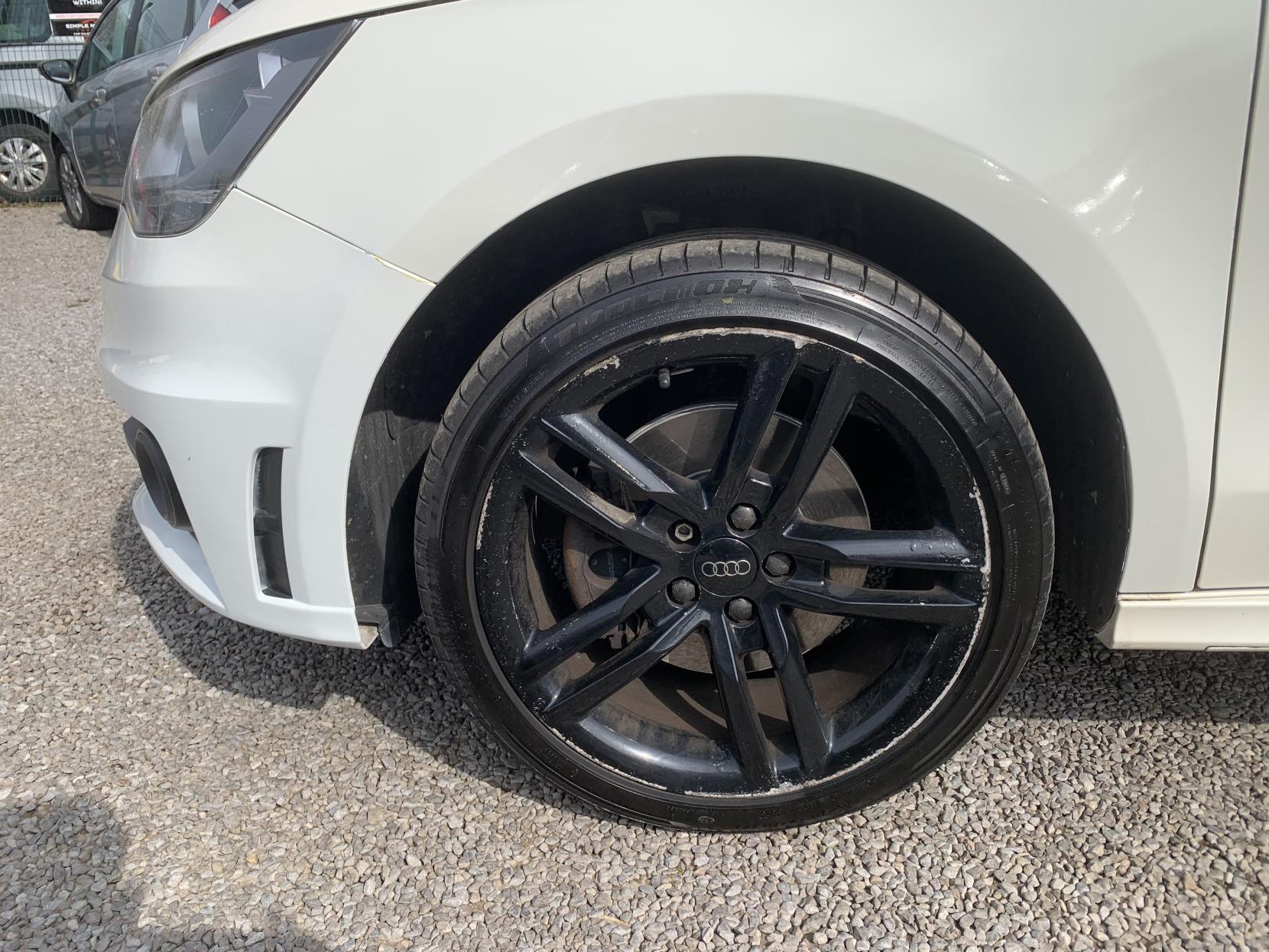 Audi A1 1.4 TFSI S line Hatchback 3dr Petrol Manual Euro 5 (s/s) (122 ps)