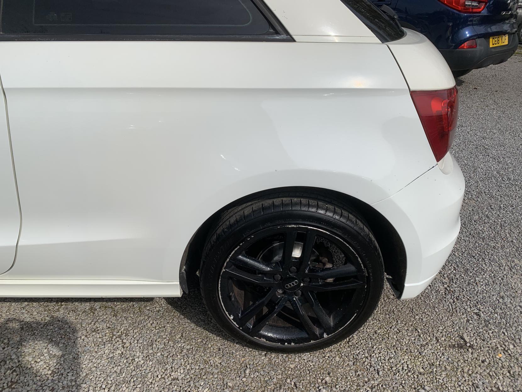 Audi A1 1.4 TFSI S line Hatchback 3dr Petrol Manual Euro 5 (s/s) (122 ps)