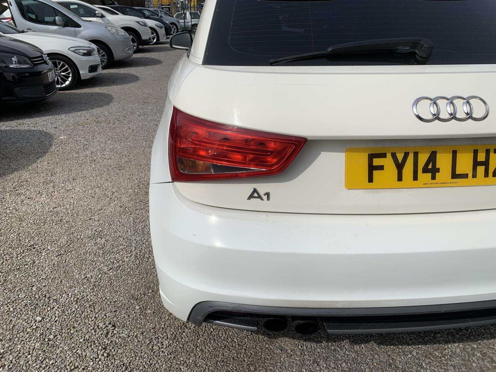 Audi A1 1.4 TFSI S line Hatchback 3dr Petrol Manual Euro 5 (s/s) (122 ps)