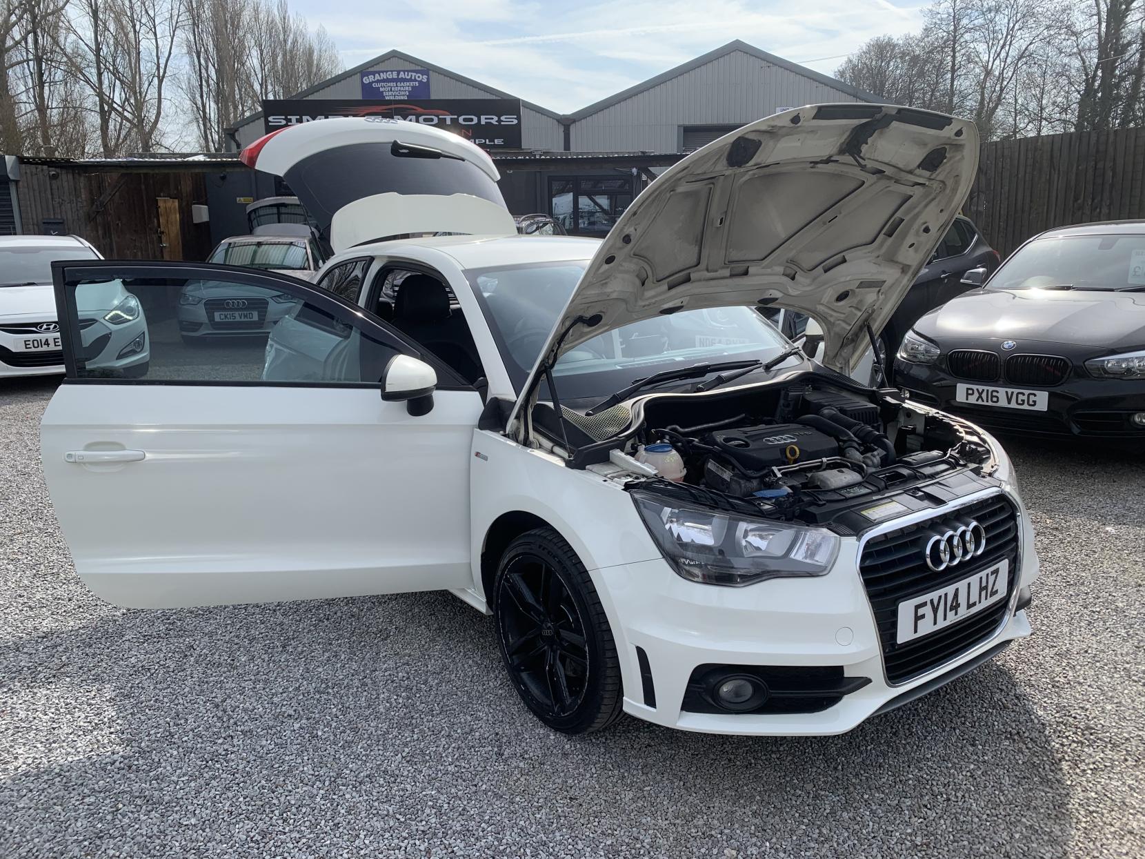 Audi A1 1.4 TFSI S line Hatchback 3dr Petrol Manual Euro 5 (s/s) (122 ps)